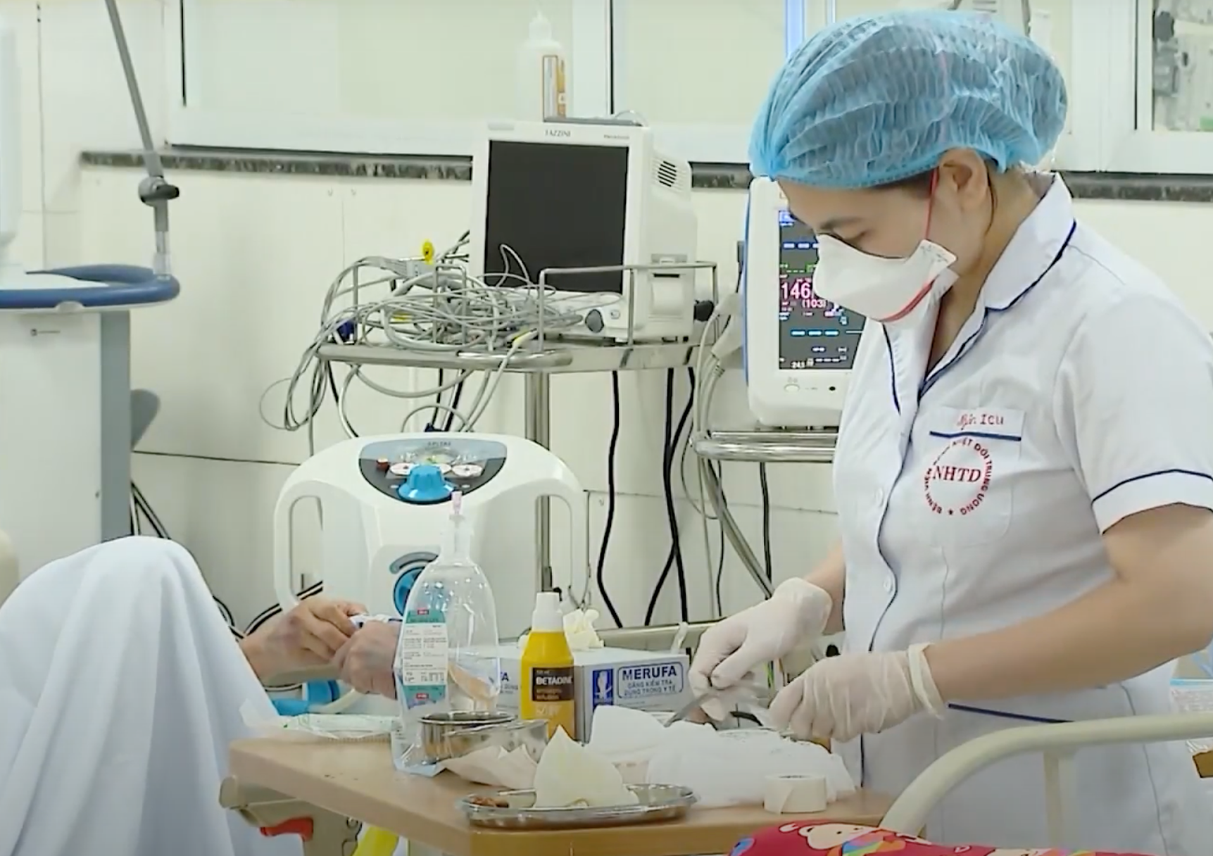 Dịch COVID-19 hôm nay: Cao nhất 2 tuần qua