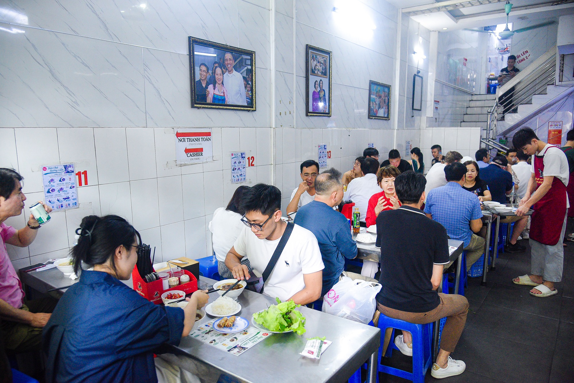 Quán bún chả từng đón Tổng thống Mỹ ra sao sau 7 năm?