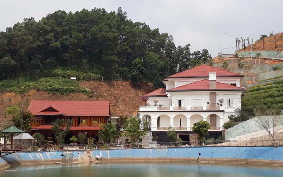 "Biệt phủ" trong lòng dân