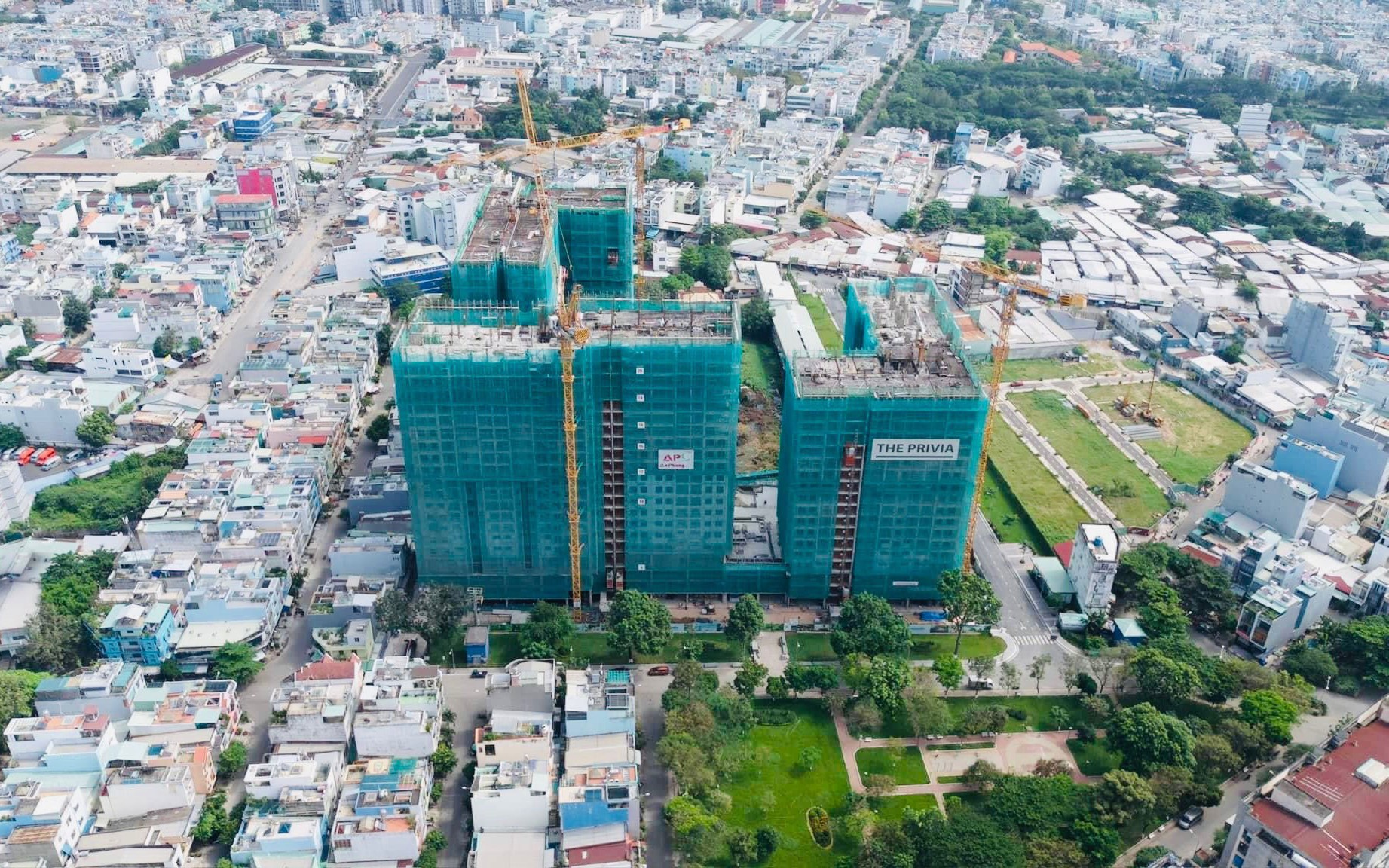 Căn hộ thứ cấp khó bán