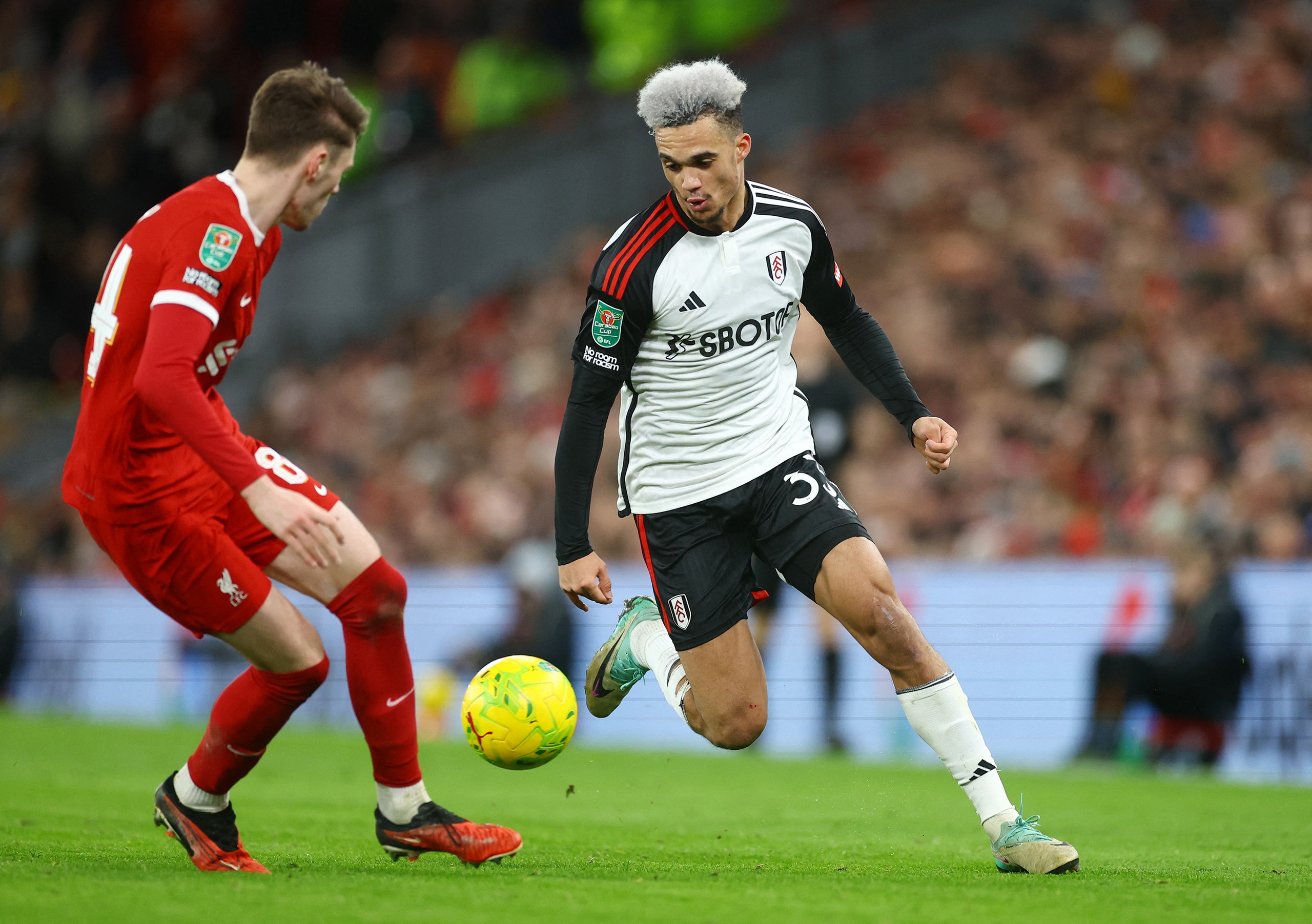 Ngược dòng đẳng cấp, Liverpool hạ Fulham ở bán kết League Cup- Ảnh 1.