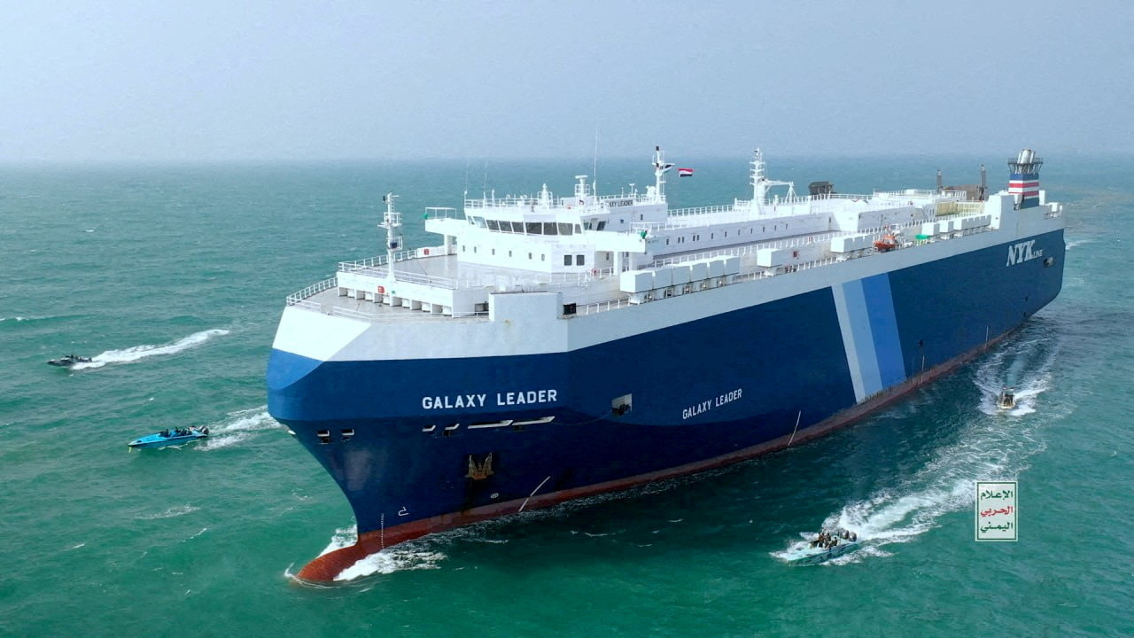 T&agrave;u Galaxy Leader bị lực lượng Houthi bắt giữ trong tấm h&igrave;nh được c&ocirc;ng bố h&ocirc;m 20-11-2023 Ảnh: Reuters