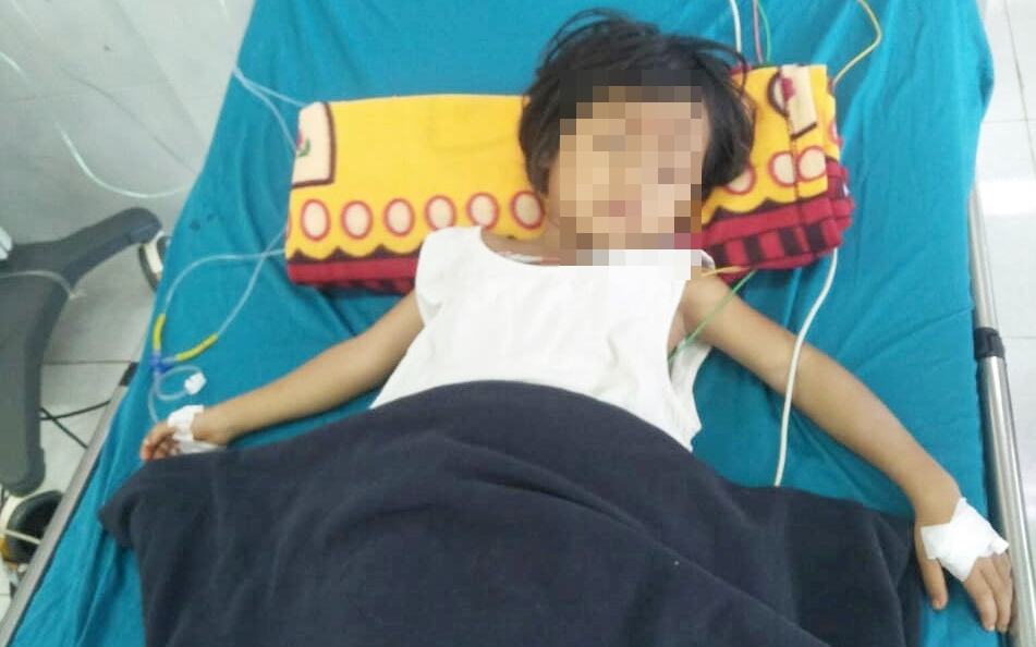 Tự làm thịt cóc ăn, 3 trẻ em thương vong
