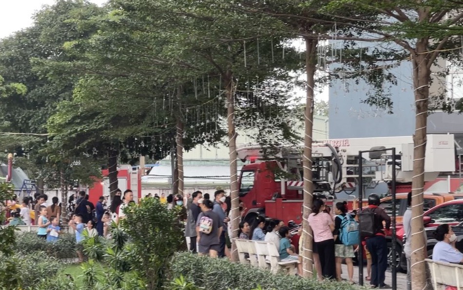 TP HCM: Chung cư Zen Tower ở quận 12 bốc cháy