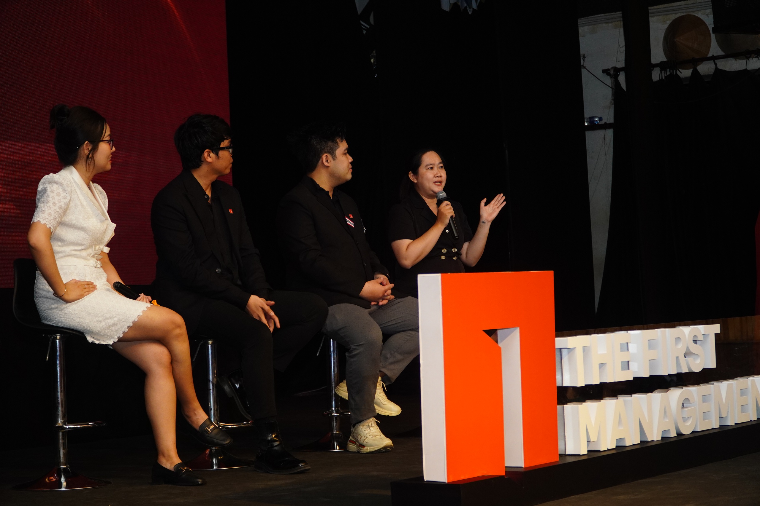 Chi Pu, Trang Ph&aacute;p, Ho&agrave;ng Oanh&hellip;"về chung một nh&agrave;"- Ảnh 14.