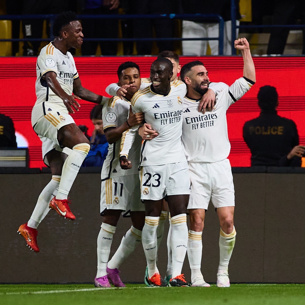C&aacute;c hậu vệ ghi 4 b&agrave;n, Real Madrid v&agrave;o chung kết Si&ecirc;u c&uacute;p T&acirc;y Ban Nha- Ảnh 1.