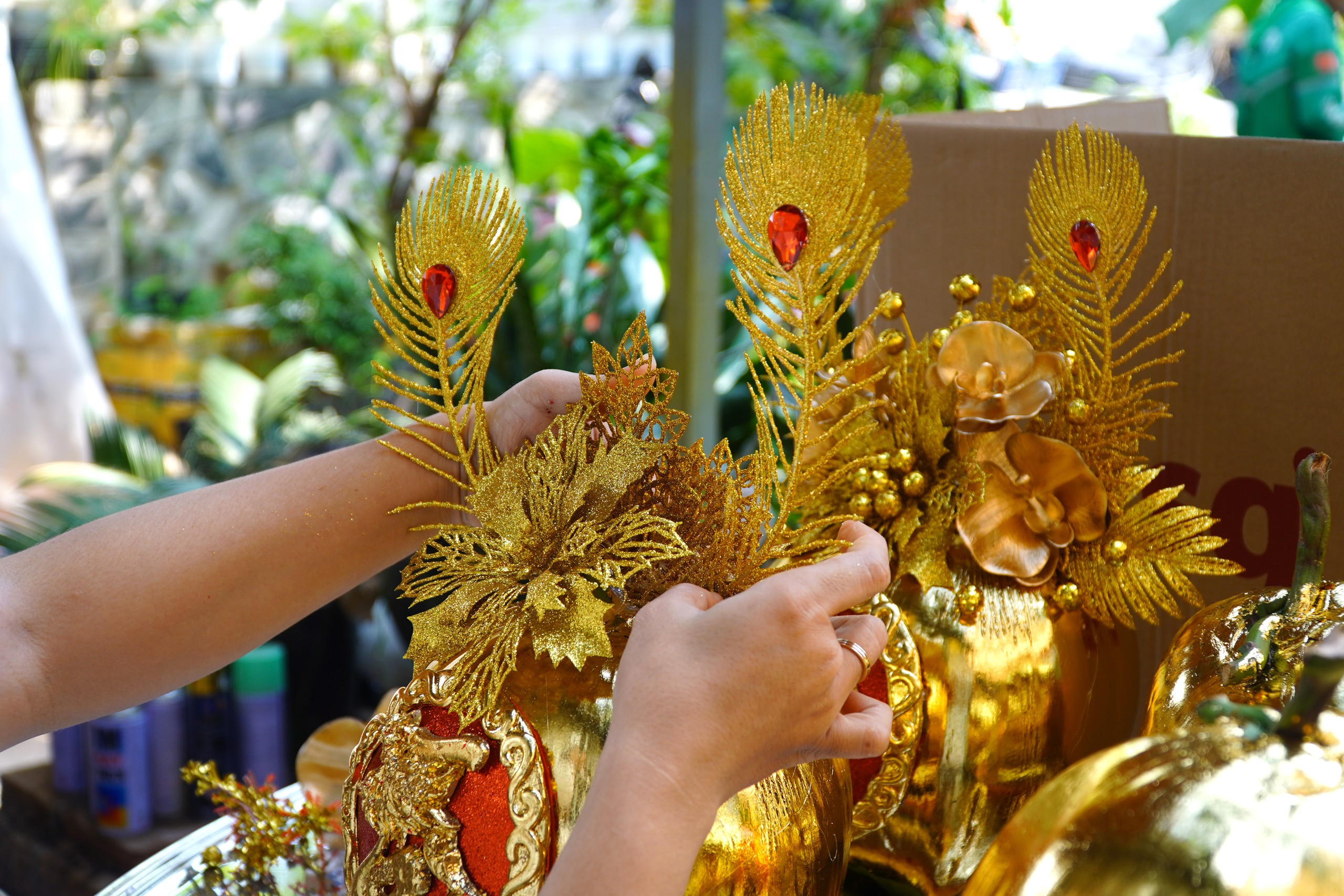 Dừa d&aacute;t v&agrave;ng l&agrave;m kh&ocirc;ng kịp b&aacute;n ở TP HCM- Ảnh 3.