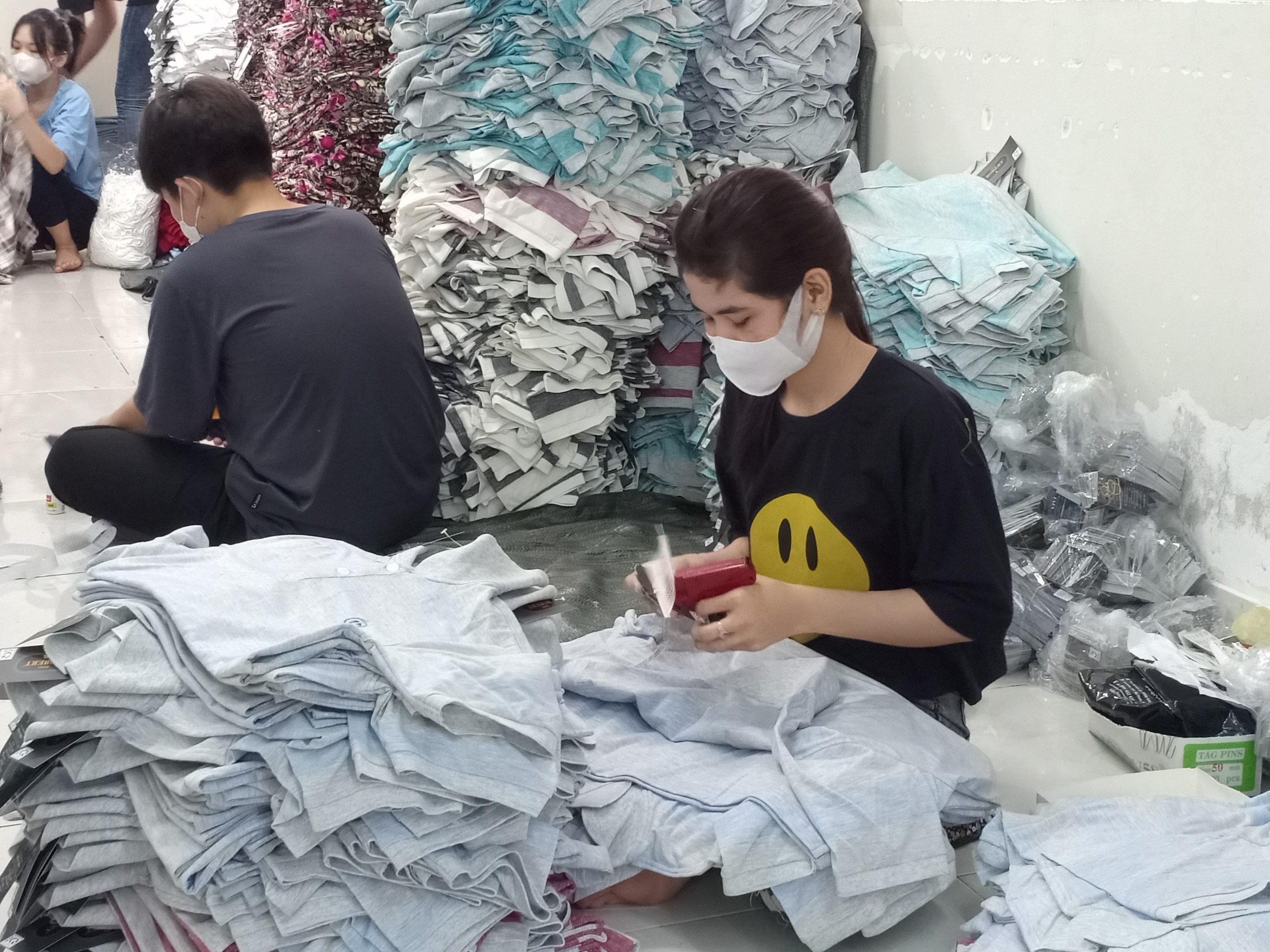 Đứt đơn hàng cận Tết, doanh nghiệp loay hoay giữ việc làm cho công nhân- Ảnh 2.