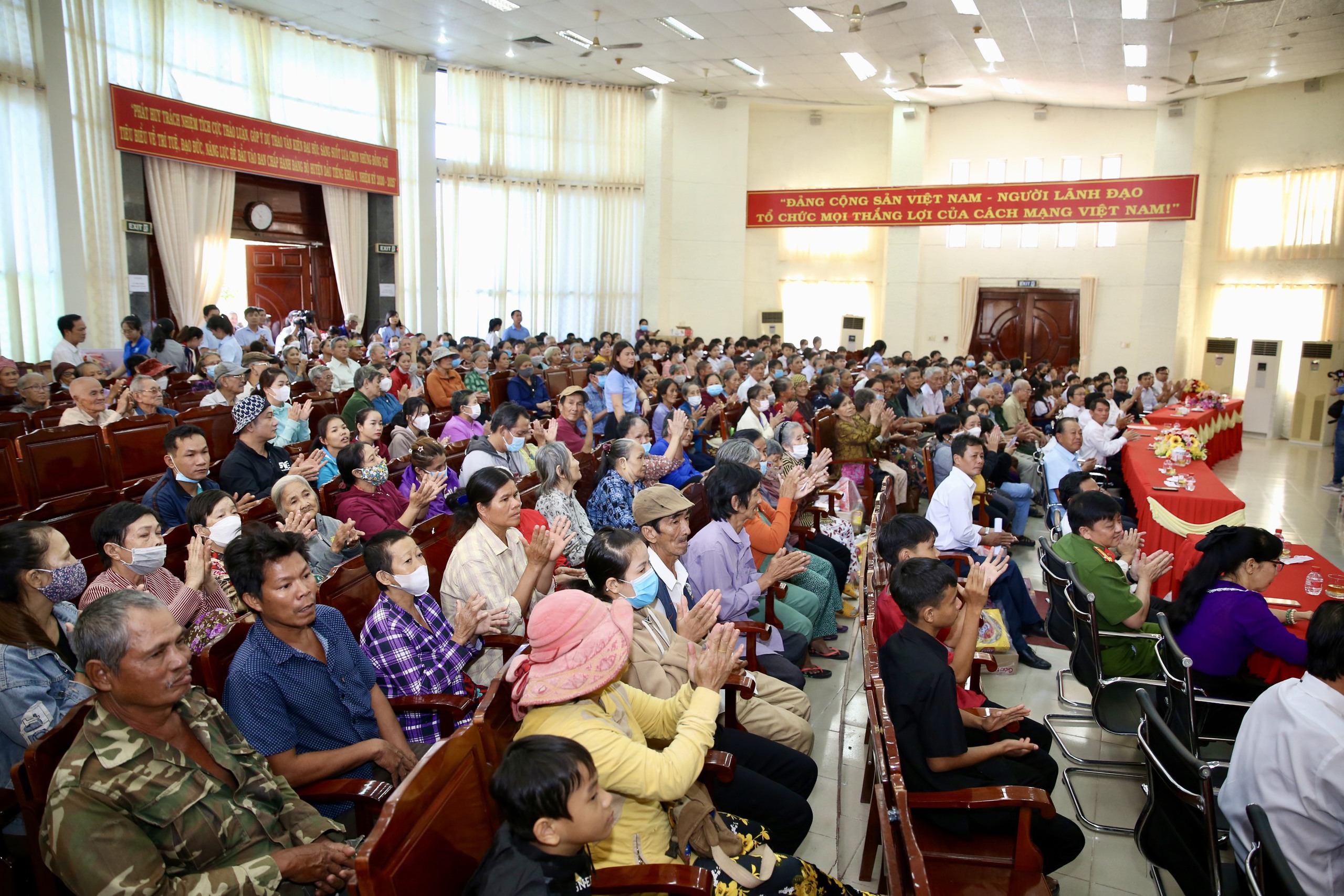Tình cảm đặc biệt của nguyên Phó Thủ tướng Thường trực Trương Hòa Bình với Dầu Tiếng- Ảnh 6.