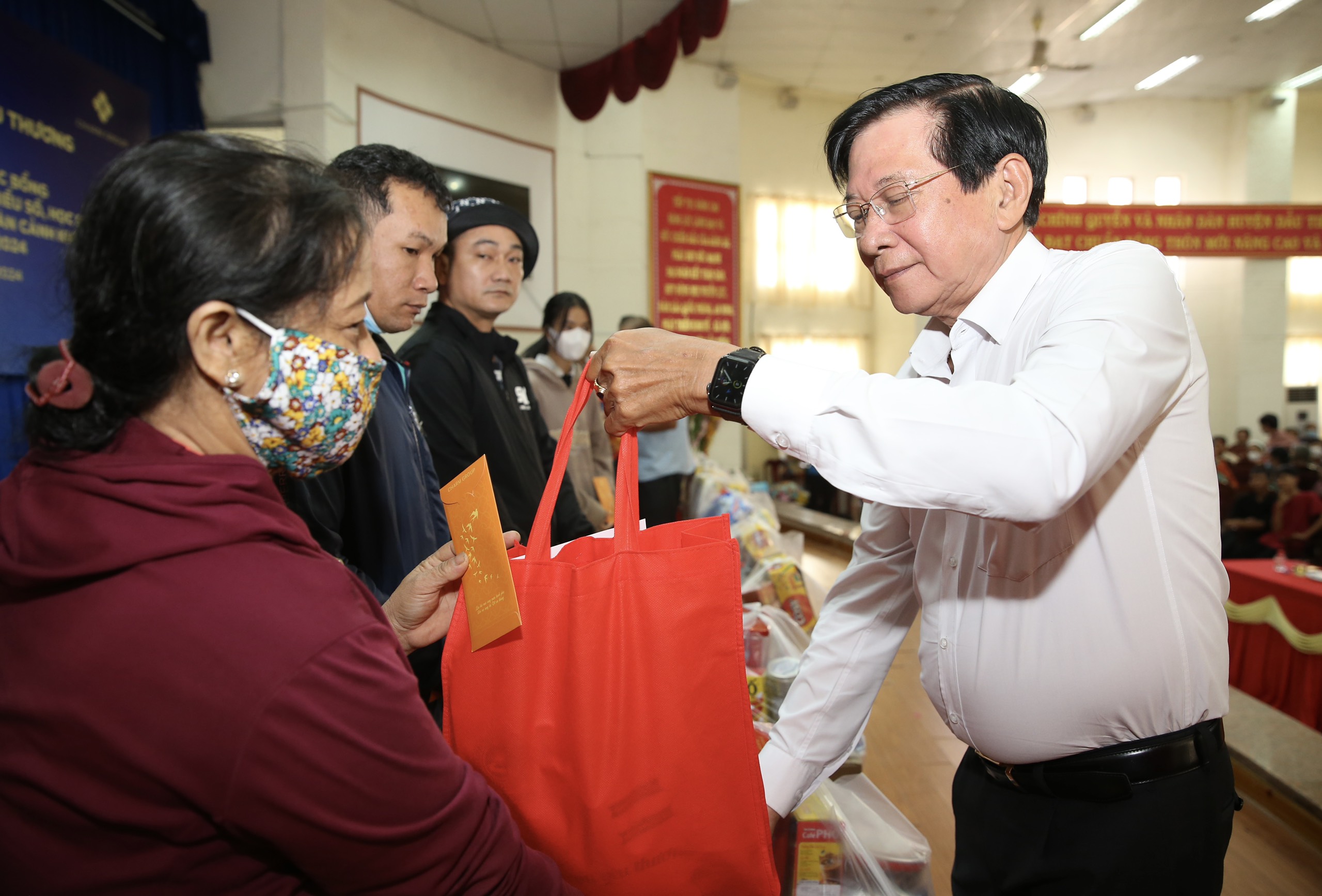 Tình cảm đặc biệt của nguyên Phó Thủ tướng Thường trực Trương Hòa Bình với Dầu Tiếng- Ảnh 4.