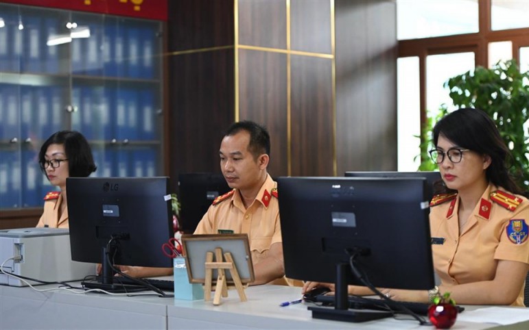 Biển số xe ngũ quý 9 quý lập kỷ lục với giá hơn 75 tỉ đồng