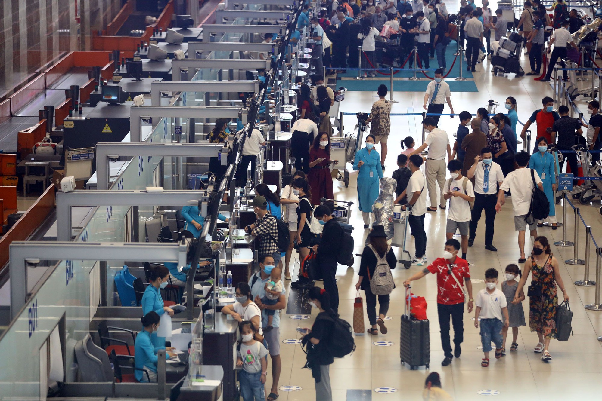 Bất ngờ vé bay Tết Giáp Thìn 2024- Ảnh 1.