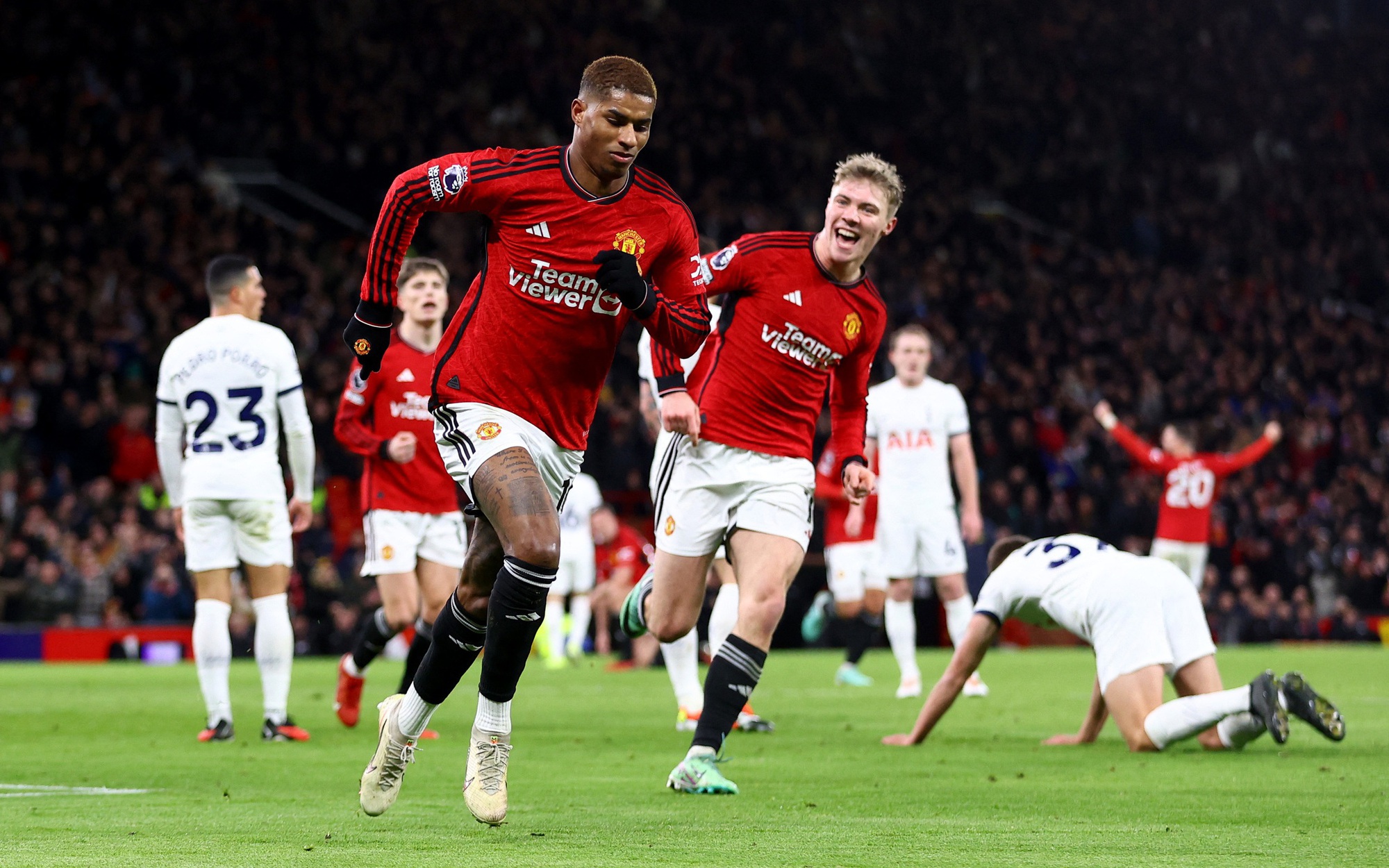 Rashford - Hojlund tỏa sáng, Man United chia điểm nghẹt thở Tottenham