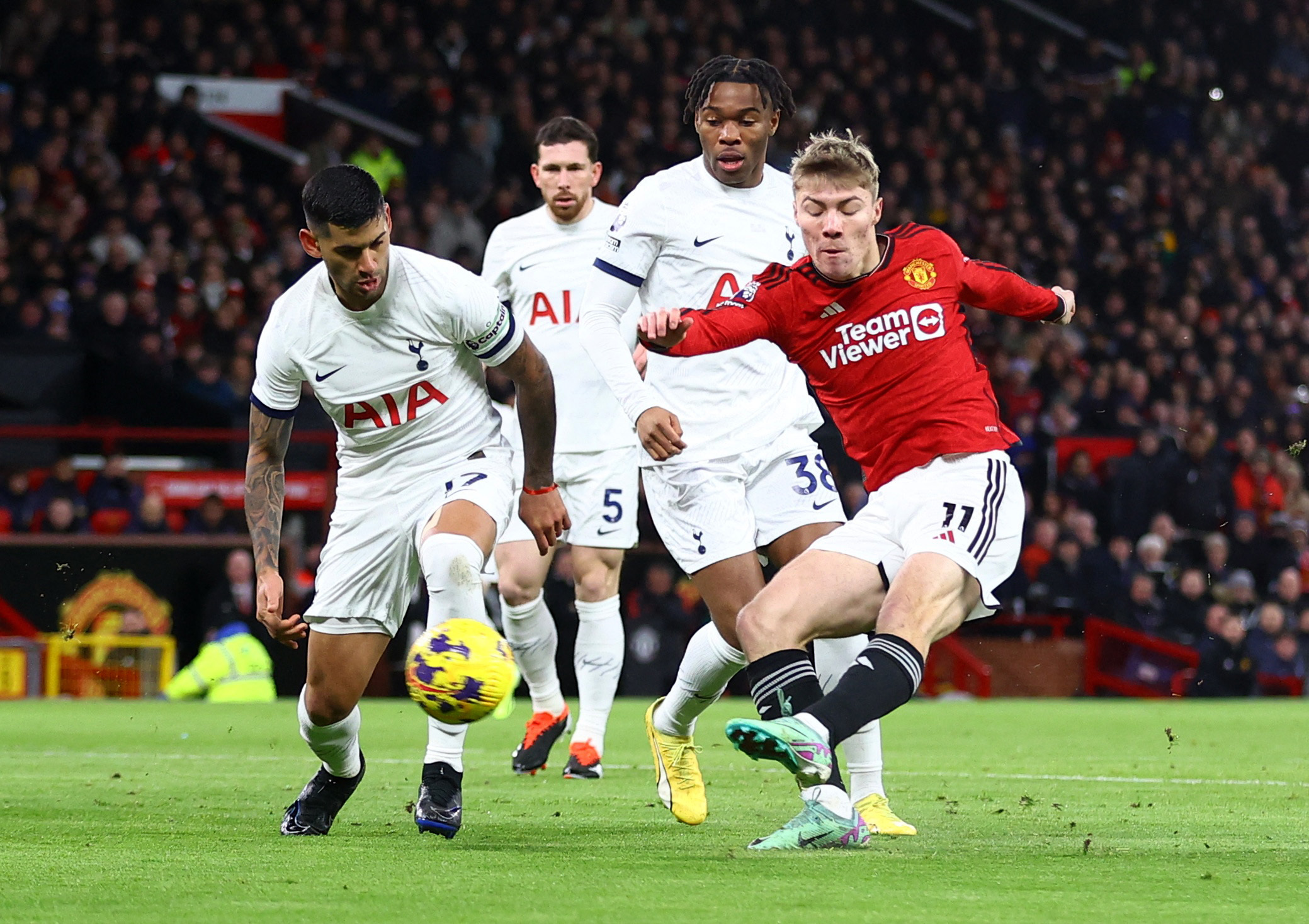 Rashford - Hojlund tỏa s&aacute;ng, Man United chia điểm nghẹt thở Tottenham- Ảnh 2.