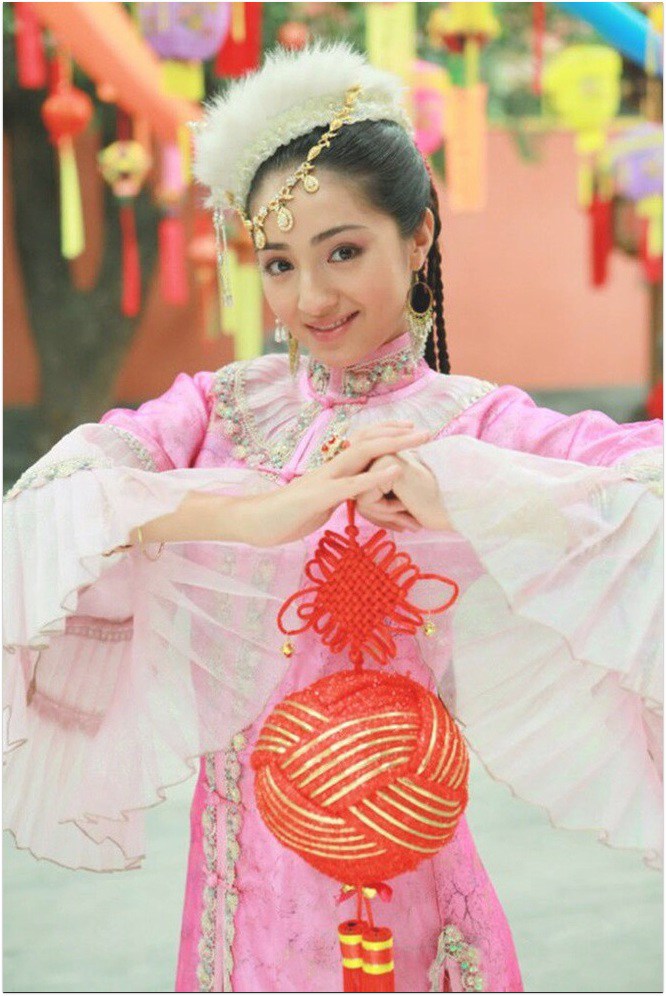 Loạt mỹ nh&acirc;n T&acirc;n Cương khuấy đảo showbiz Trung- Ảnh 14.