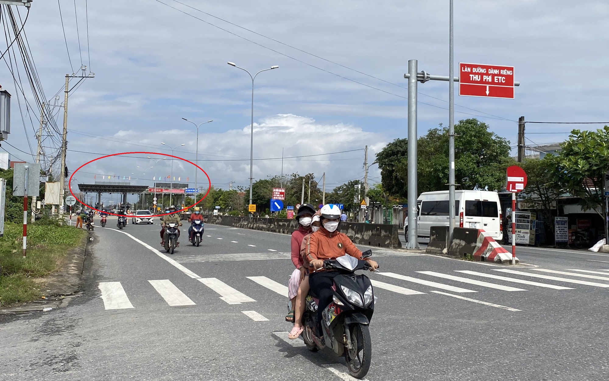 "Nóng mặt" vì xe né trạm, nhà đầu tư xin đóng dải phân cách trên Quốc lộ 1