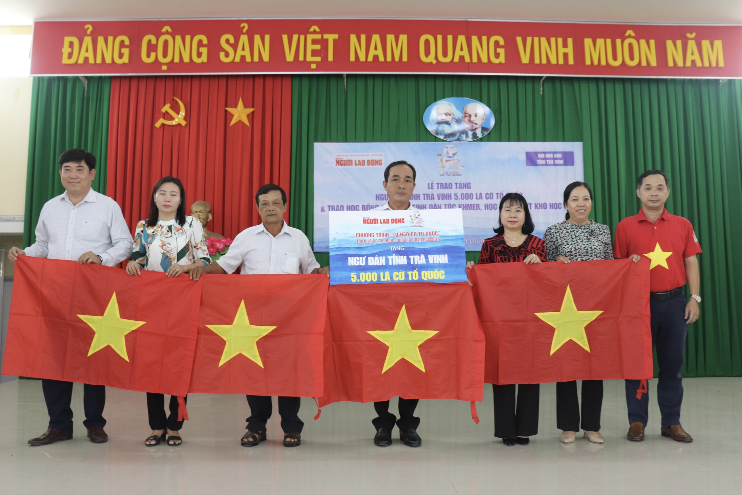 Chương trình ý nghĩa của Báo Người Lao Động tiếp tục đến với Trà Vinh- Ảnh 3.