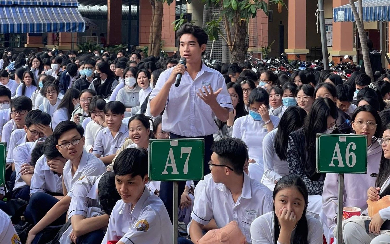 Ngăn họa từ những hội, nhóm tiêu cực trên mạng