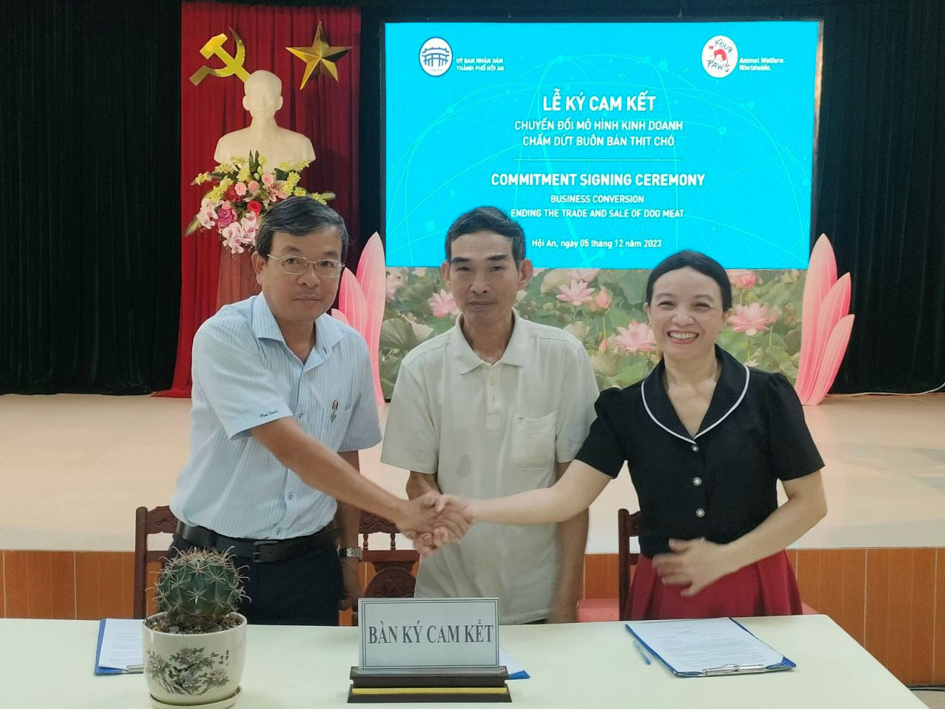 Người Hội An dần "n&oacute;i kh&ocirc;ng" với thịt ch&oacute;, m&egrave;o- Ảnh 1.