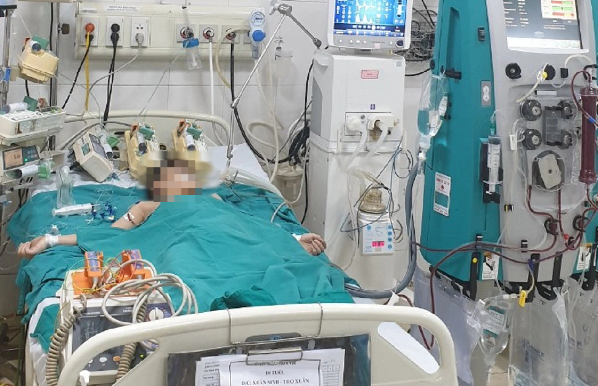 Hai bệnh nhi lên cơn co giật nghi ngộ độc thức ăn- Ảnh 1.