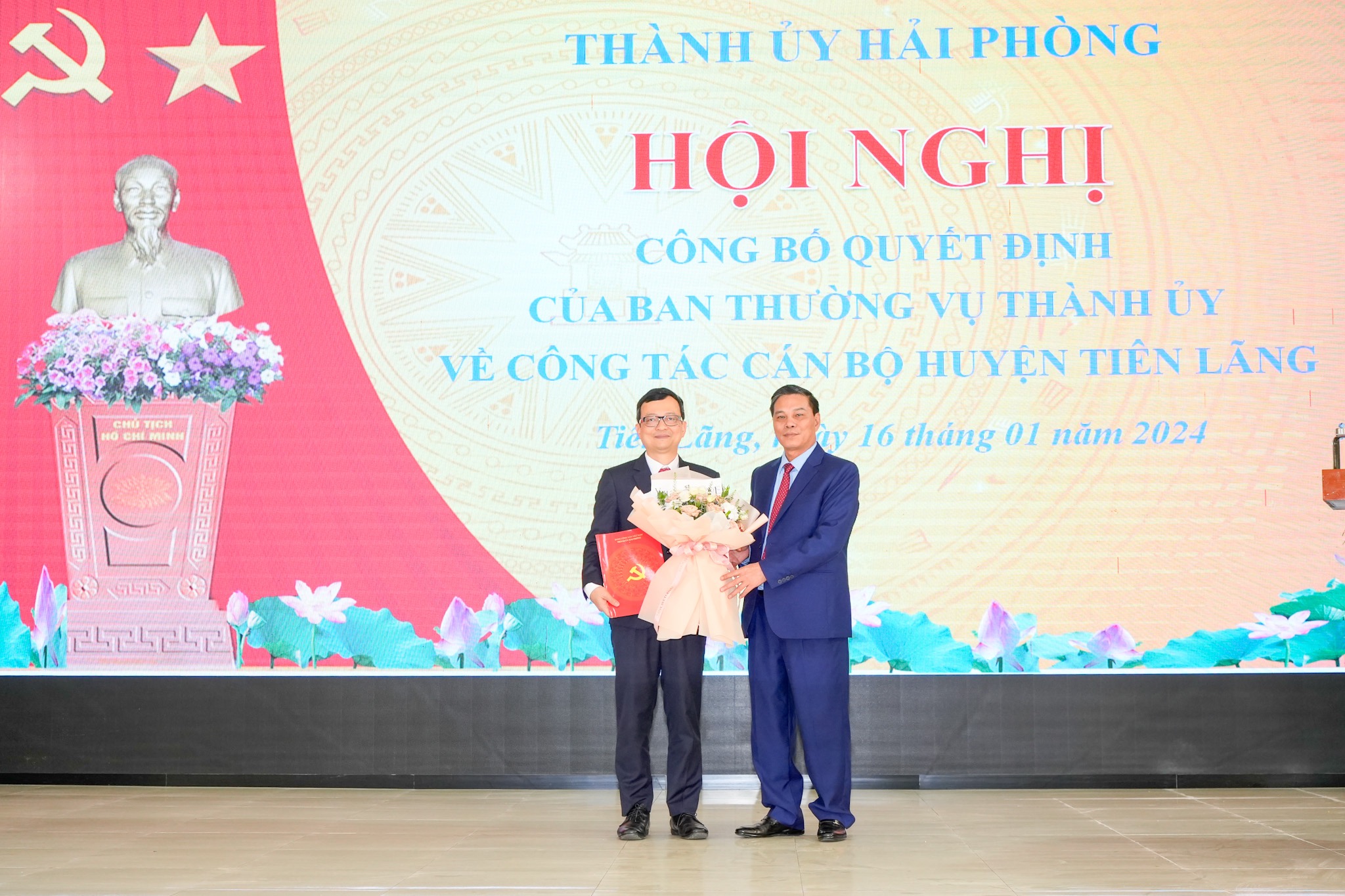Chủ tịch huyện nhận nhiều phiếu t&iacute;n nhiệm thấp được điều chuyển- Ảnh 1.