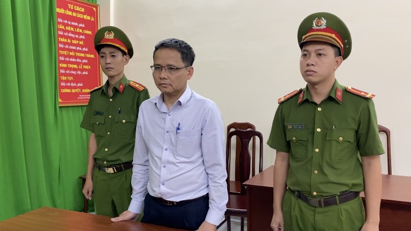 C&ocirc;ng an TP HCM bắt tạm giam Ph&oacute; Cục trưởng Cục Đăng kiểm Việt Nam- Ảnh 1.