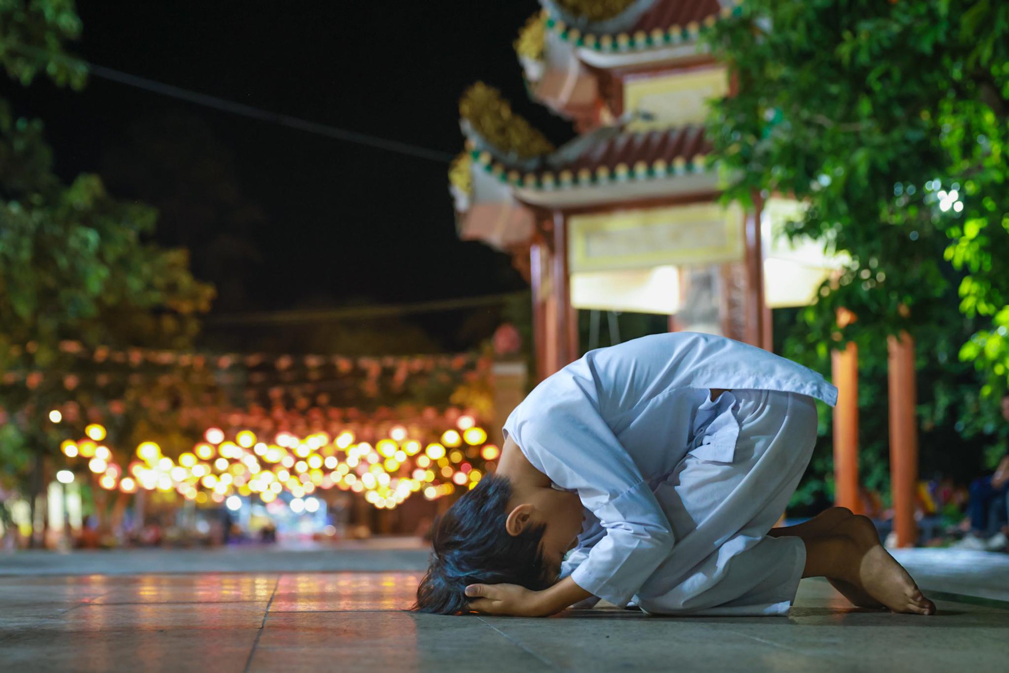 Những khoảnh khắc thiêng liêng trong mùa lễ tạ cuối năm tại núi Bà Đen, Tây Ninh- Ảnh 2.