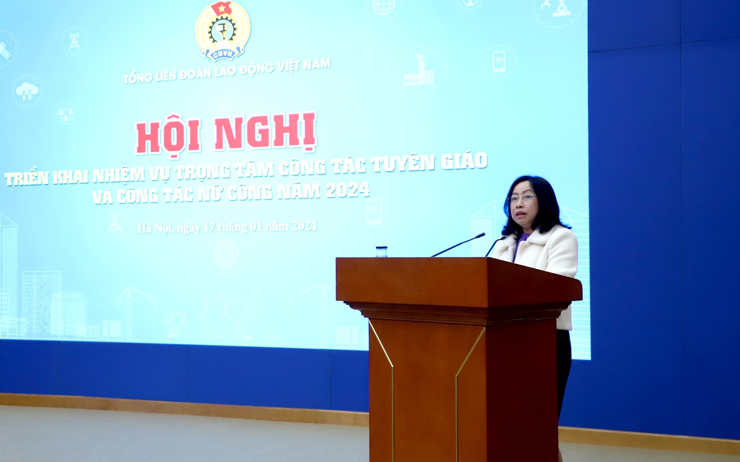 Chú trọng đẩy mạnh truyền thông hoạt động của tổ chức Công đoàn- Ảnh 2.