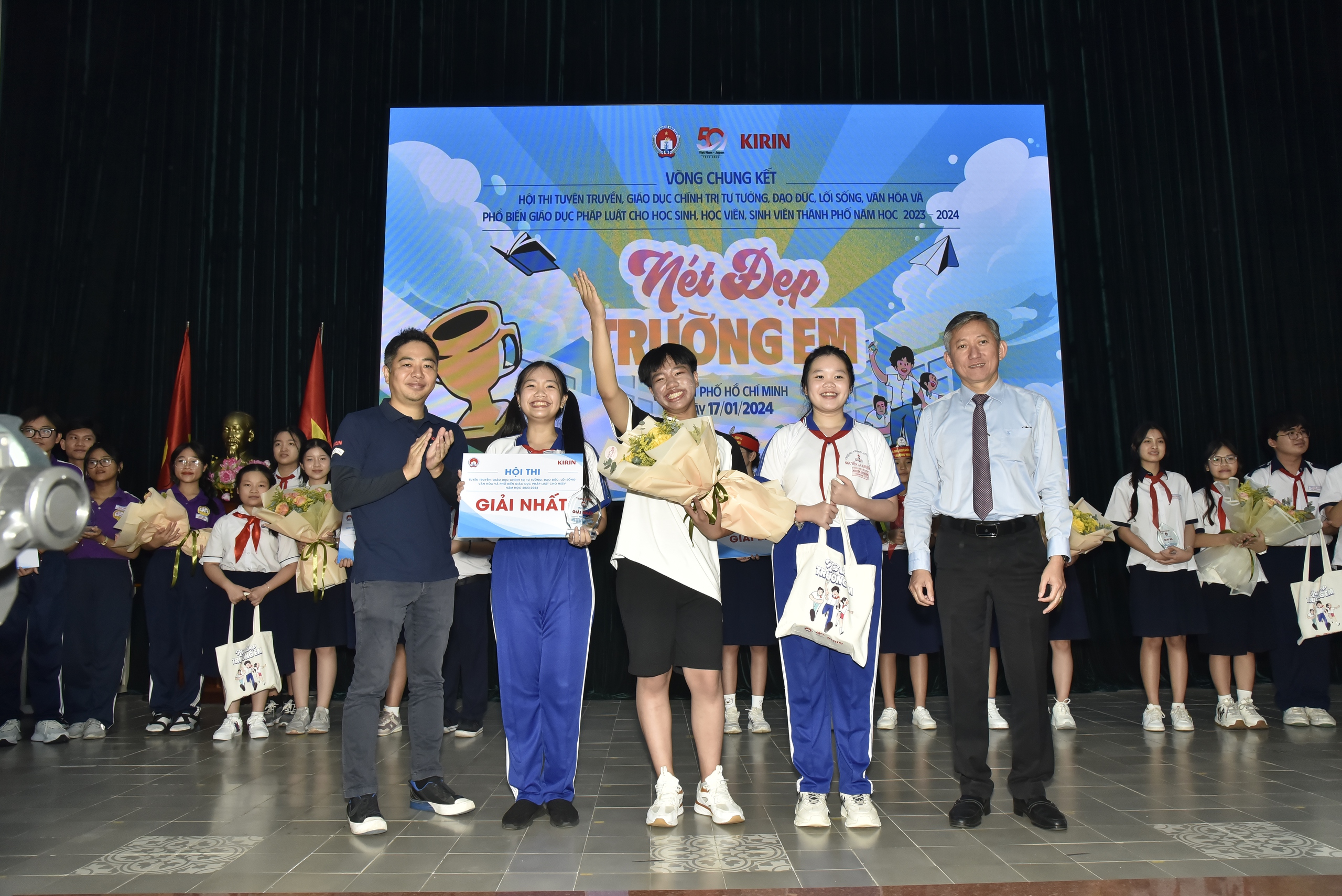 X&uacute;c động th&ocirc;ng điệp của học sinh: "Những bữa ăn hạnh ph&uacute;c"- Ảnh 3.