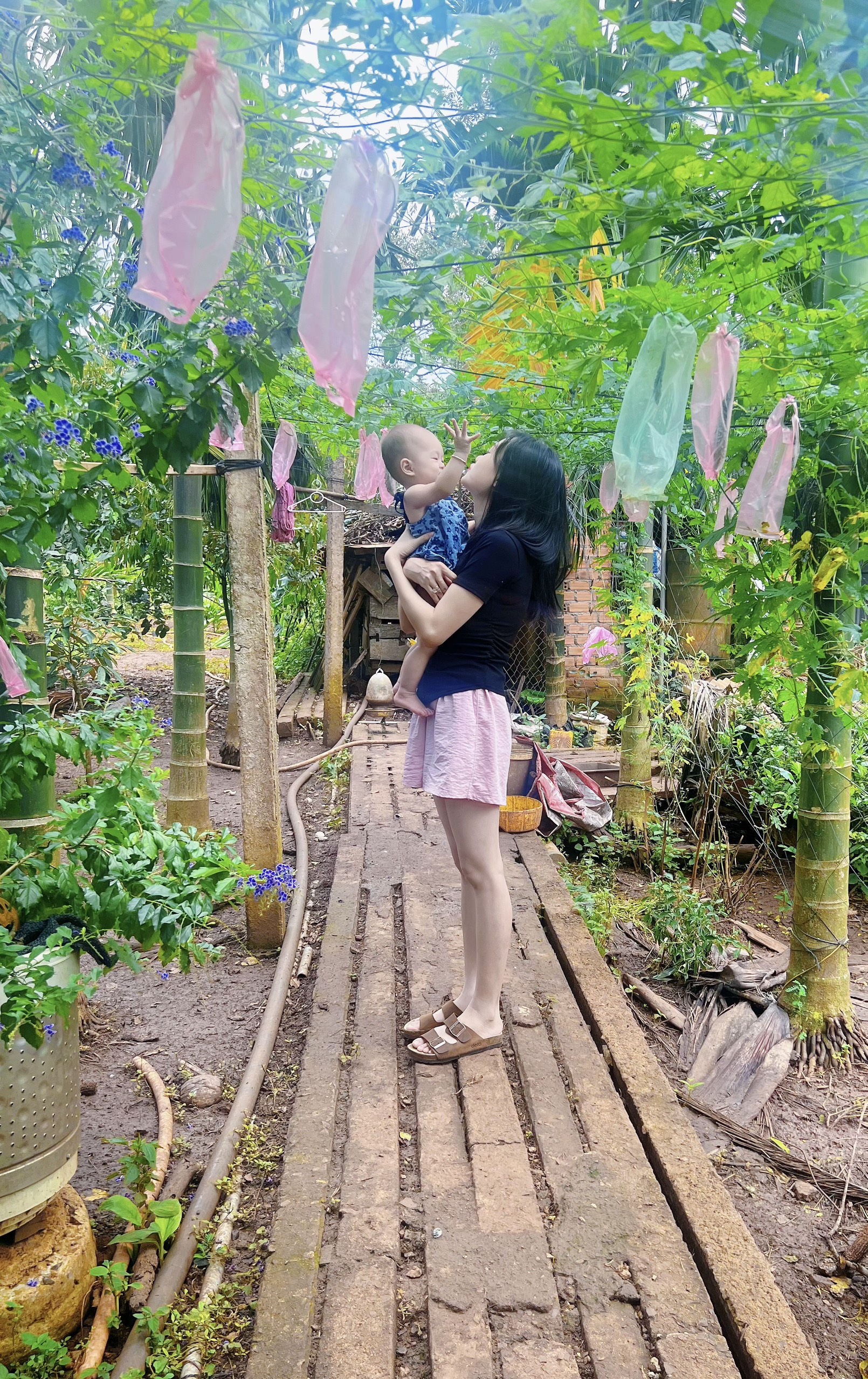 Người mẹ trẻ mắc ung thư giai đoạn cuối chia sẻ cách đối diện với bệnh tật - Ảnh 1.