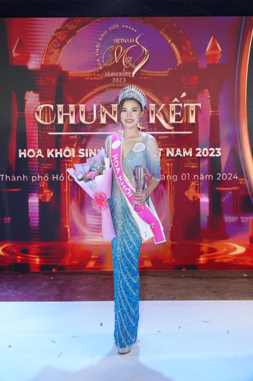 Nhan sắc Hoa khôi sinh viên Việt Nam 2023 Trịnh Huyền Mai
- Ảnh 2.