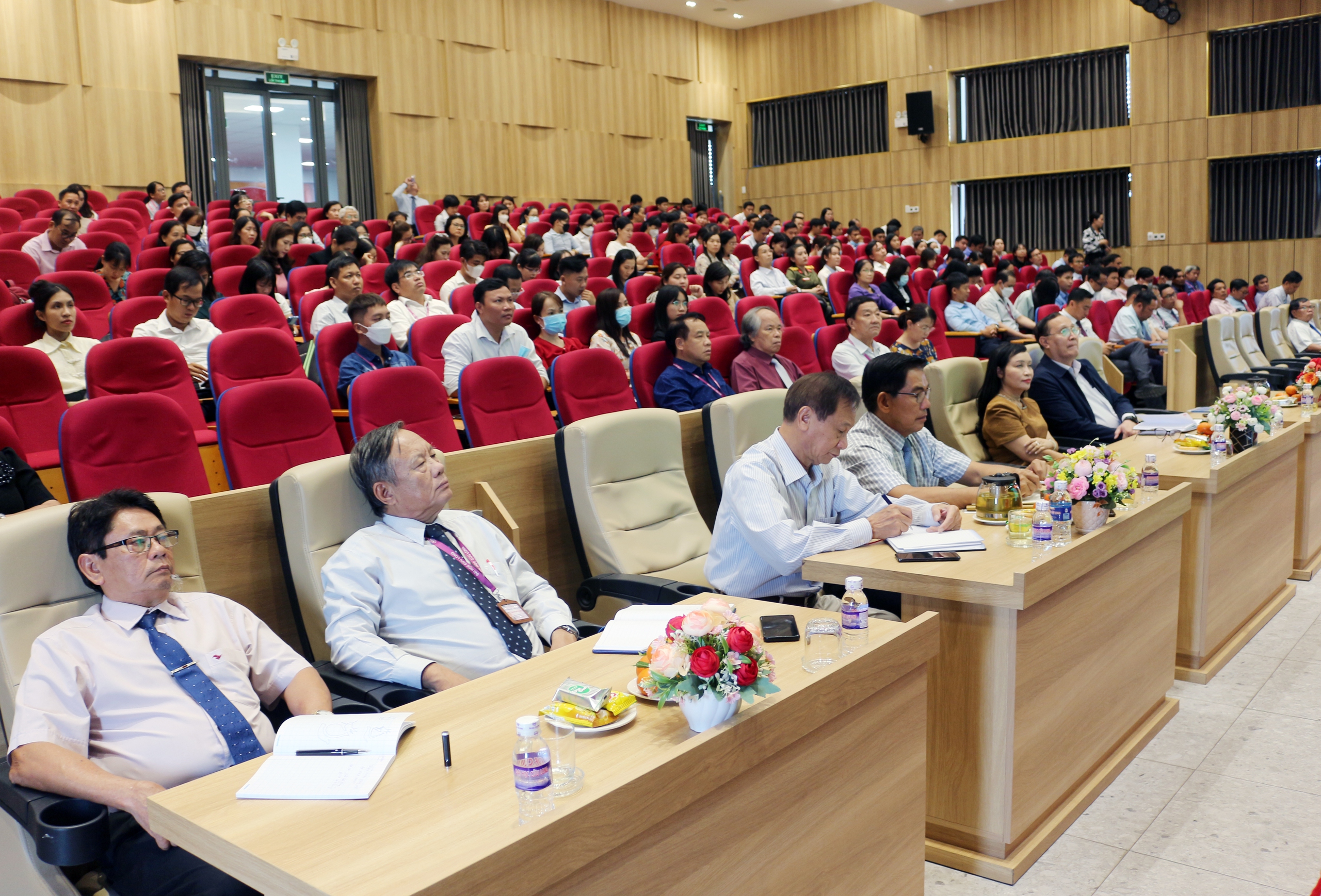 Trường ĐH Cửu Long tổ chức hội nghị tuy&ecirc;n truyền về Luật An ninh mạng- Ảnh 1.