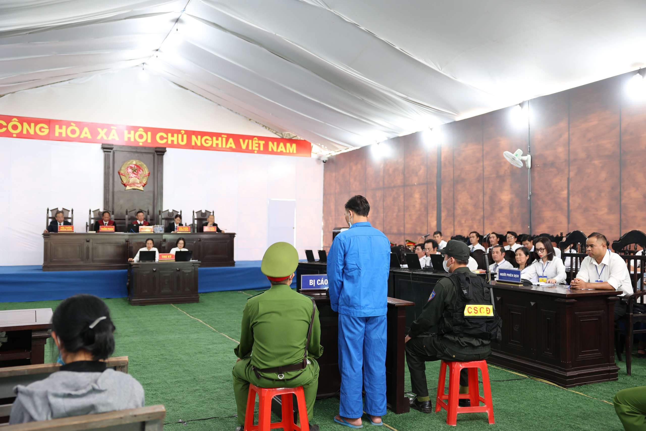 Xét xử vụ khủng bố tại Đắk Lắk: Các bị cáo xin lỗi gia đình bị hại, mong được tha thứ- Ảnh 2.