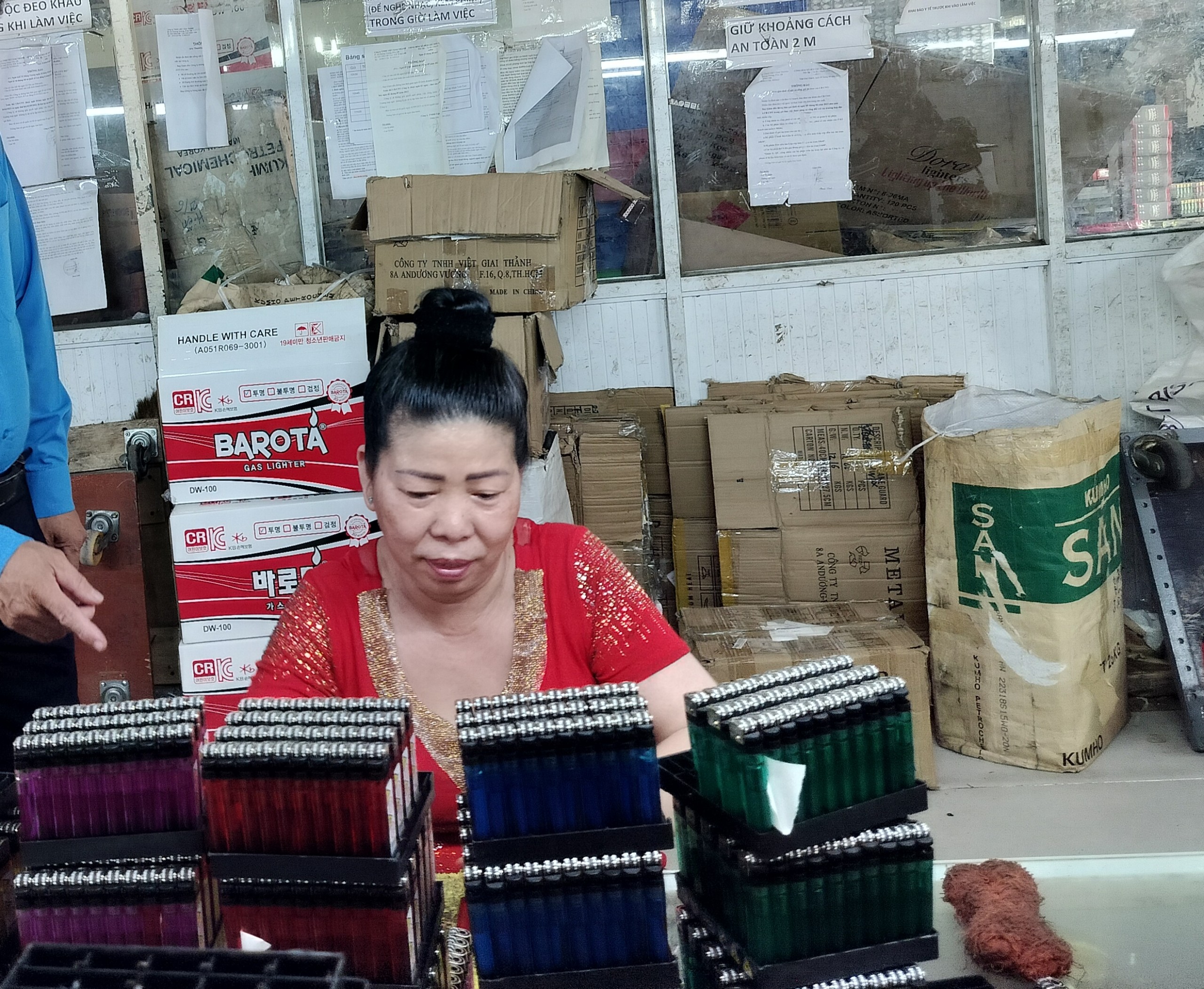 Lao động cao tuổi khi nghỉ việc không được lấy 2 khoản tiền sau- Ảnh 1.