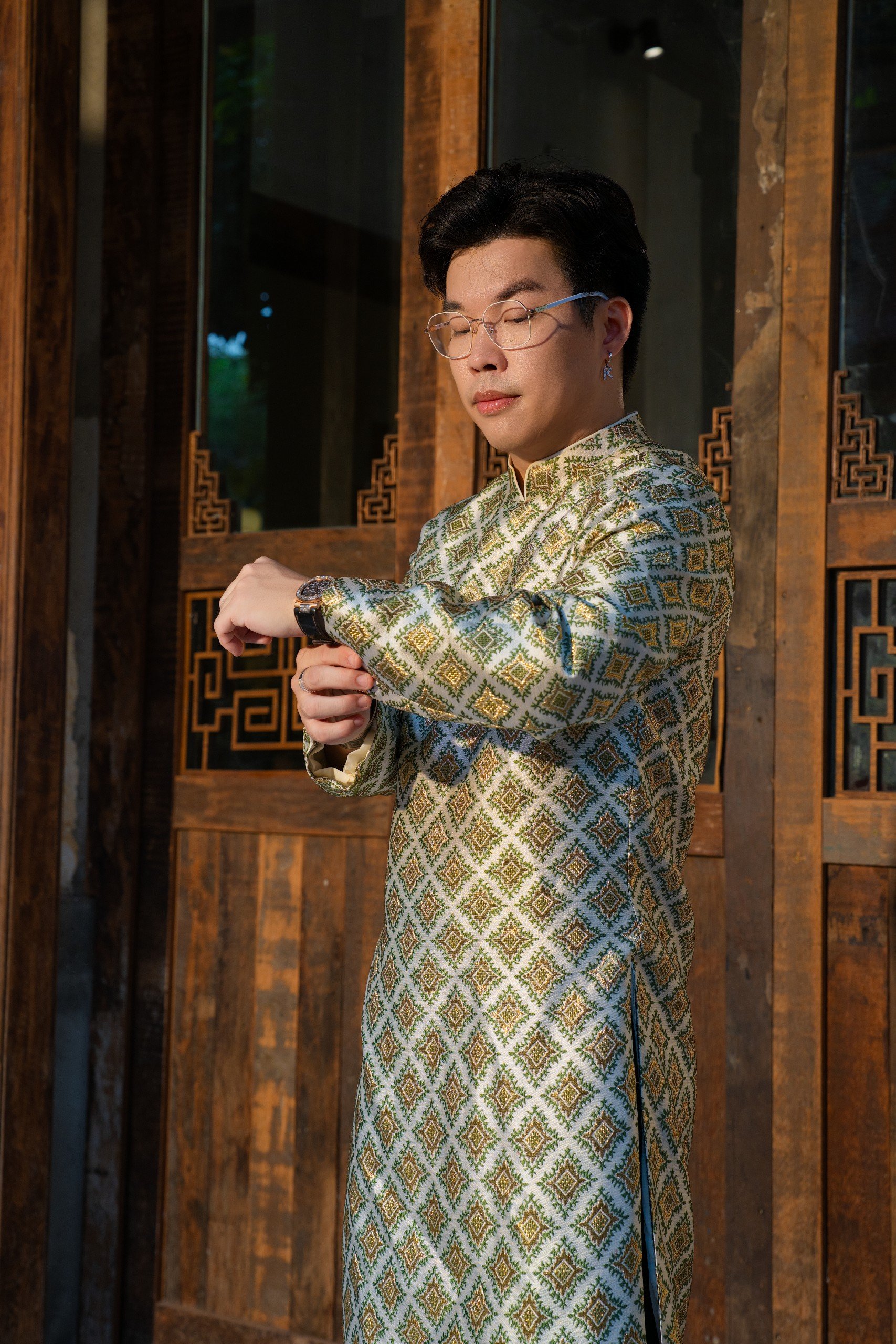 Ca sĩ Kevin To&agrave;n: Mặc &aacute;o d&agrave;i khiến t&ocirc;i hạnh ph&uacute;c, tự h&agrave;o- Ảnh 1.
