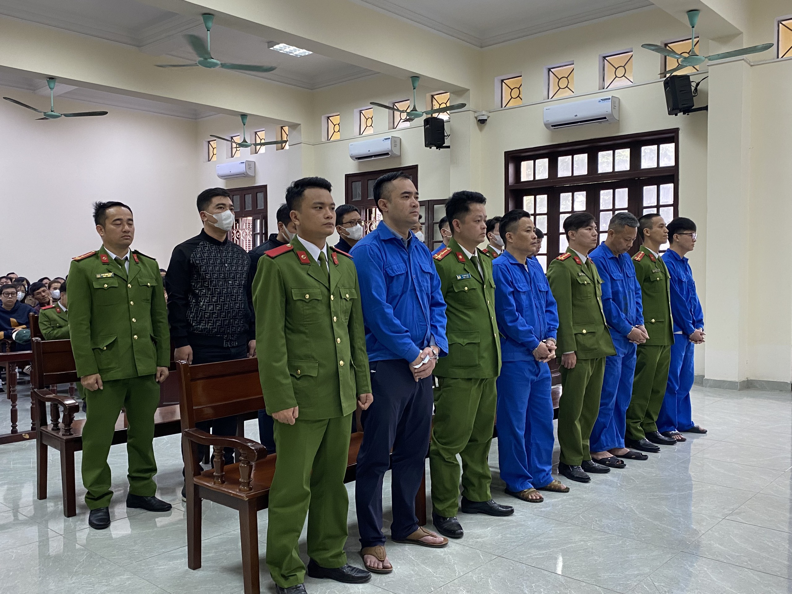 Cựu Trưởng C&ocirc;ng an quận Đồ Sơn l&atilde;nh &aacute;n 8 năm t&ugrave;- Ảnh 3.
