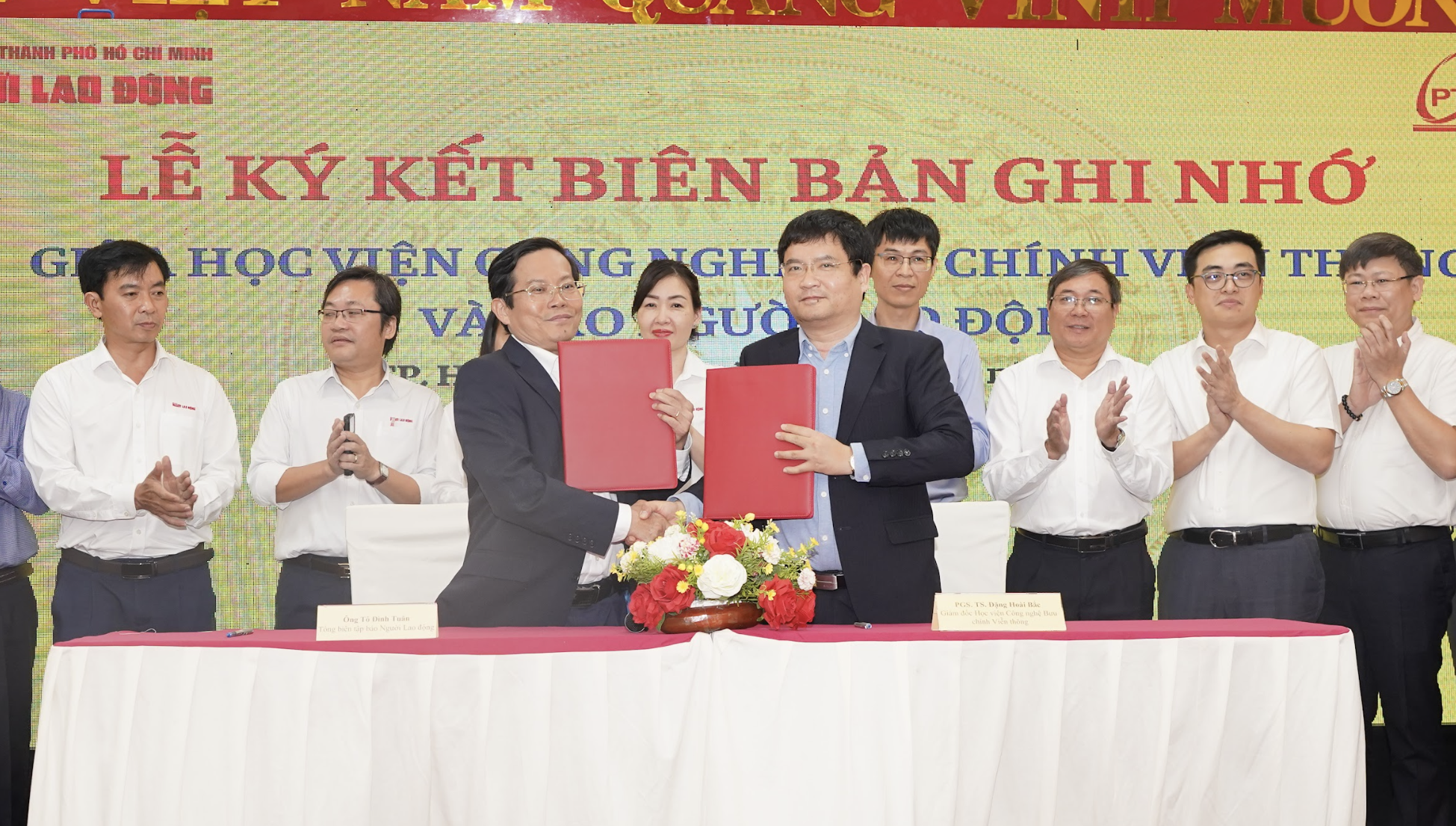 B&aacute;o Người Lao Động v&agrave; Học viện C&ocirc;ng nghệ Bưu ch&iacute;nh Viễn th&ocirc;ng k&yacute; kết hợp t&aacute;c- Ảnh 1.