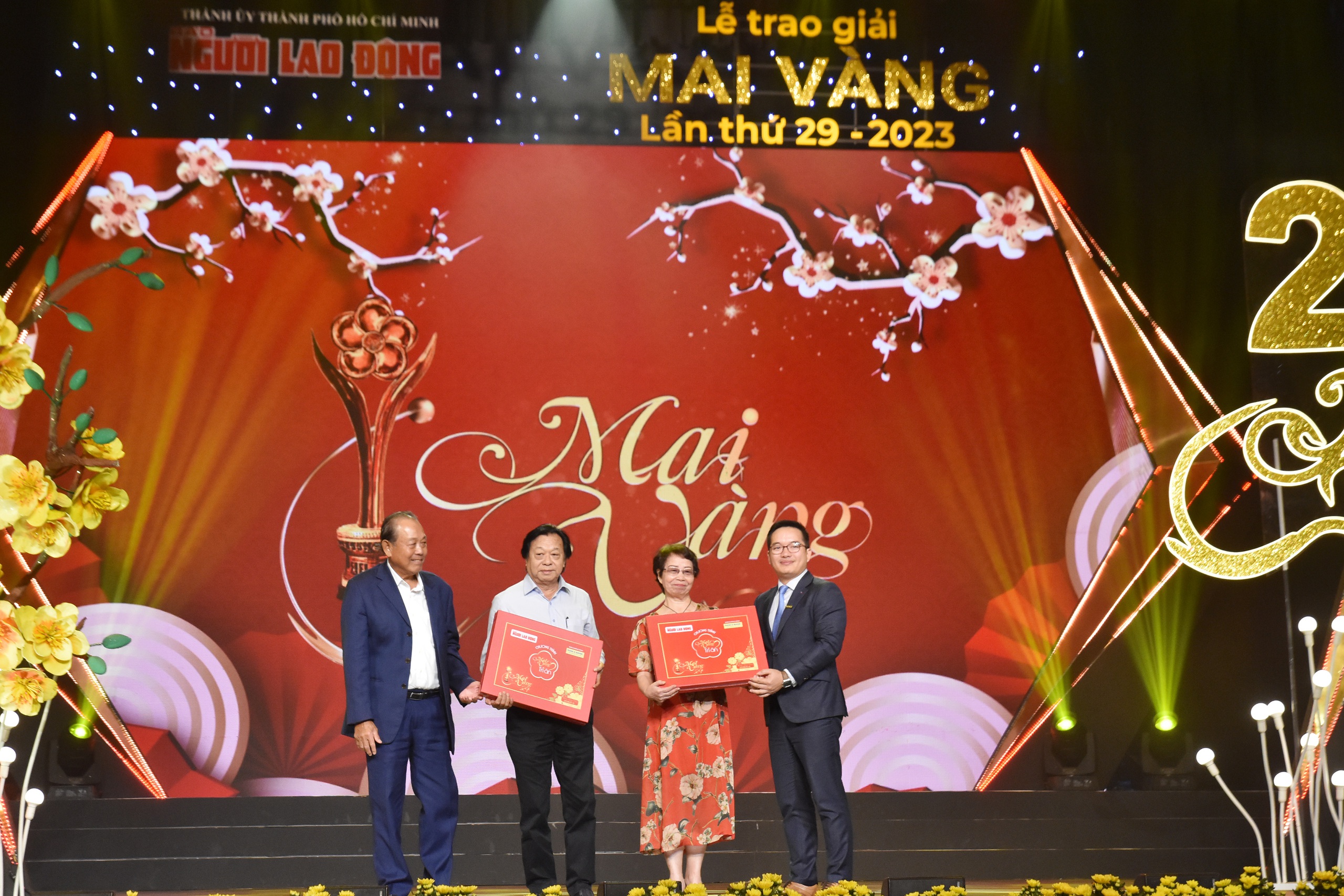 Những khoảnh khắc ấn tượng trong Lễ trao giải Mai V&agrave;ng lần thứ 29 - 2023- Ảnh 50.