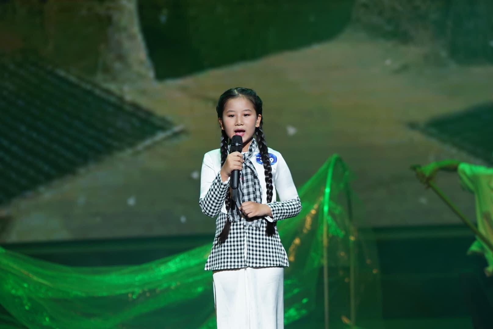Võ Nguyễn Hà Thanh giành giải Á quân "Tìm kiếm tài năng MC nhí 2023"- Ảnh 2.