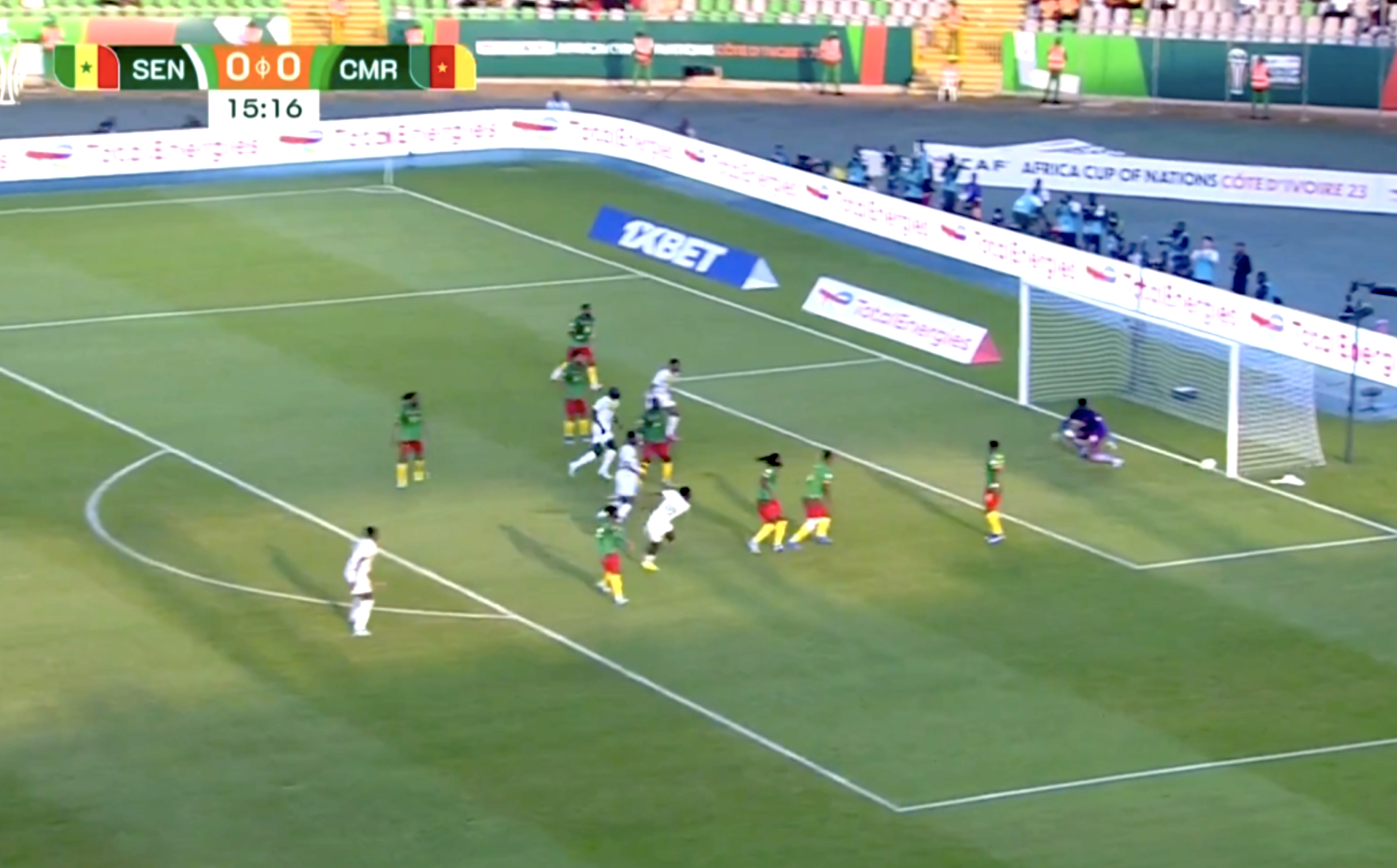 Thủ môn Onana gây sốc, Cameroon thua thảm Senegal ở AFCON 2023- Ảnh 3.