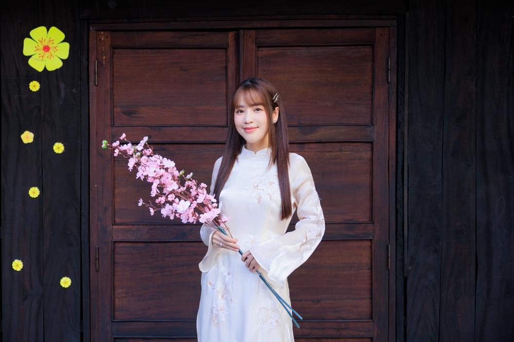 Thu Trang - Tiến Luật chuẩn bị gởi "m&oacute;n qu&agrave;" đến kh&aacute;n giả- Ảnh 5.