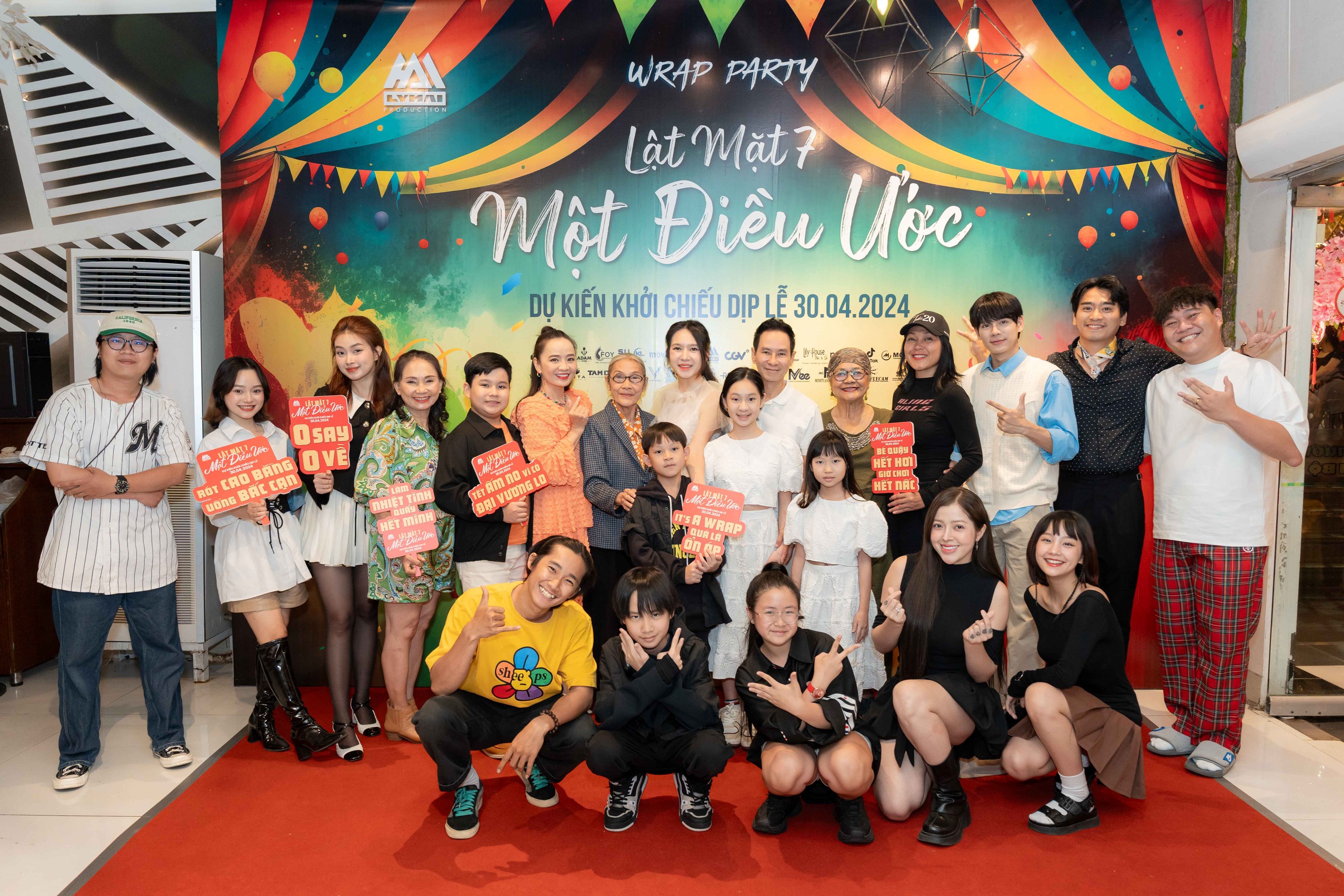 Lý Hải quậy hết mình cùng dàn sao "Lật mặt 7"- Ảnh 7.