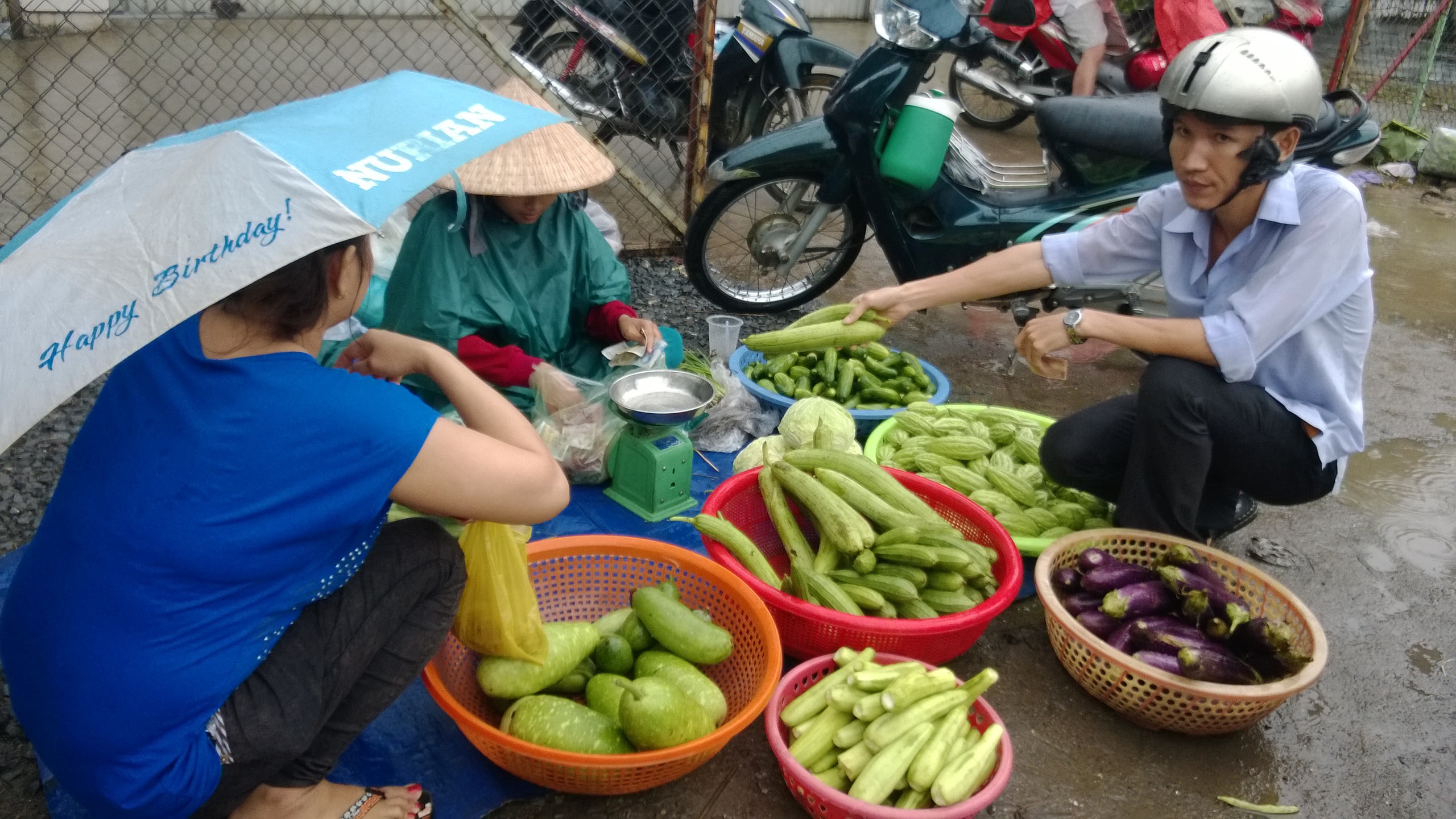 Bộ LĐ-TB-XH n&oacute;i g&igrave; về mức tăng lương tối thiểu cho người lao động năm 2024?- Ảnh 2.