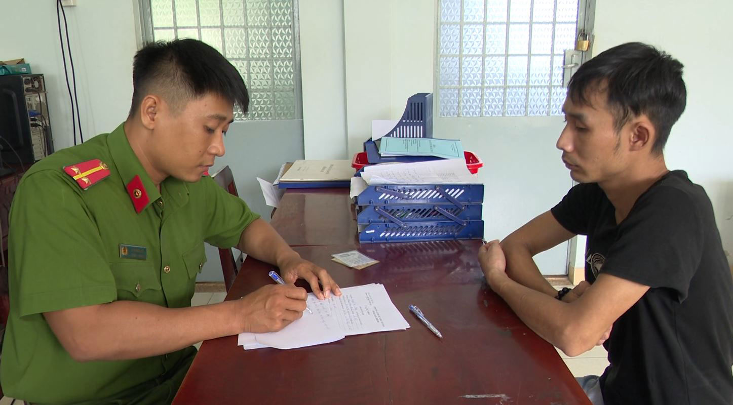 Ngăn chặn t&iacute;n dụng đen dịp Tết- Ảnh 2.