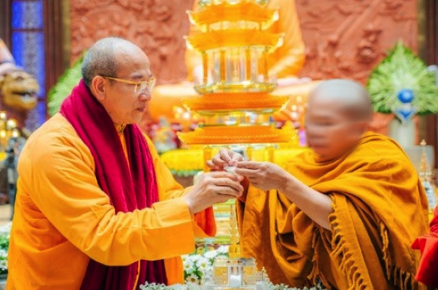 Trụ trì chùa Ba Vàng Thích Trúc Thái Minh bị kỷ luật- Ảnh 1.