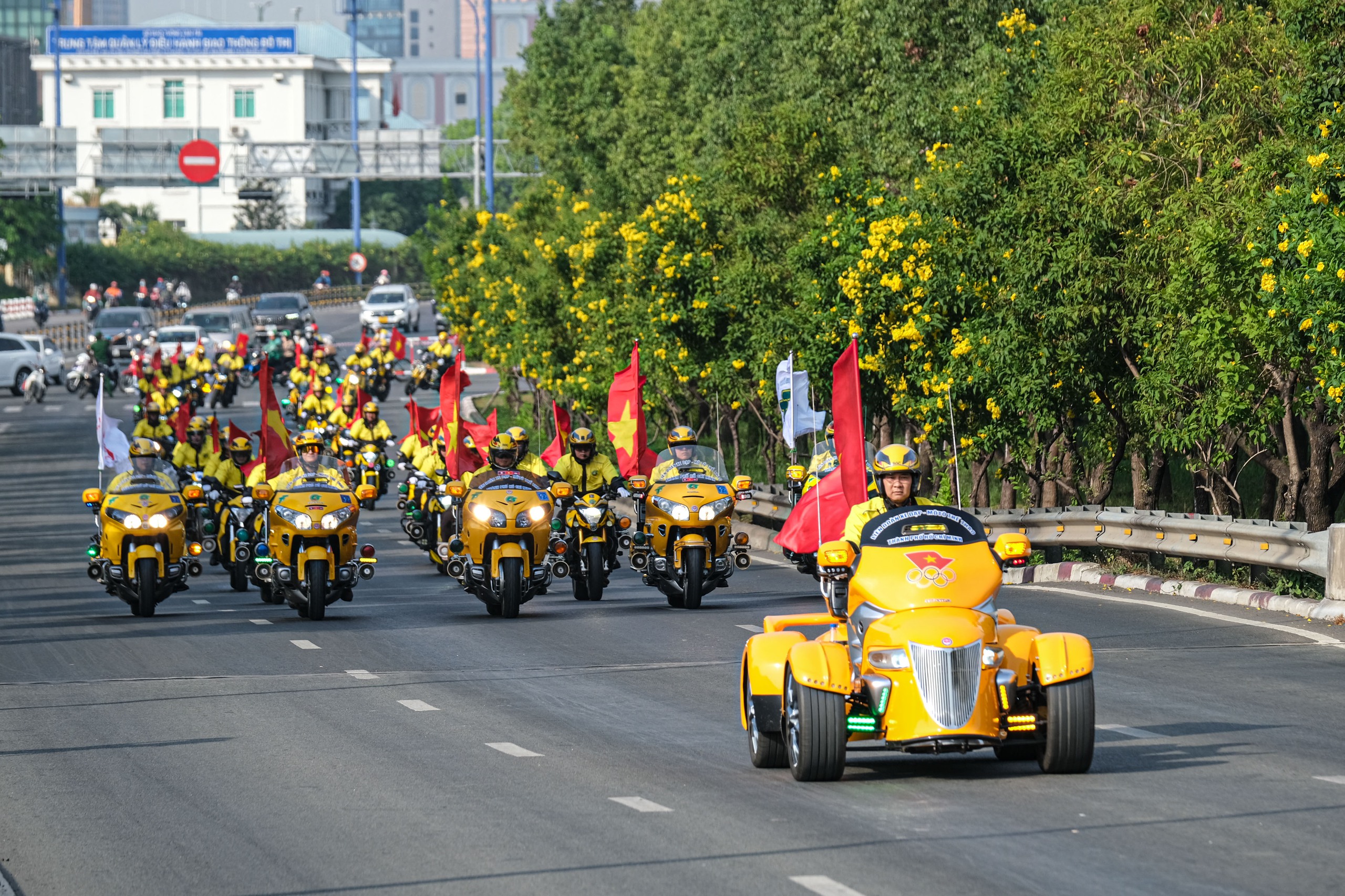 Hấp dẫn Giải đua Xe đạp phong trào TP HCM "Mừng Xuân - mừng Đảng 2024"- Ảnh 7.