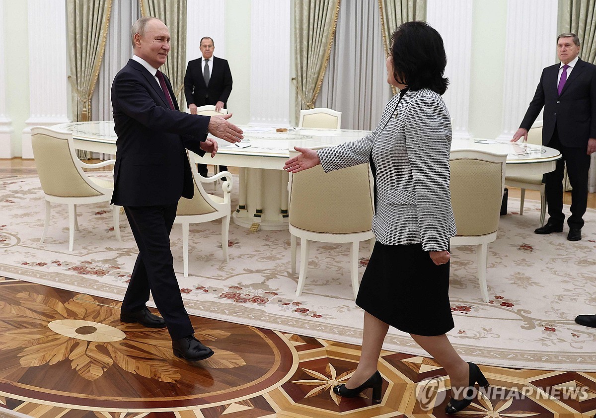 Vẻ ngo&agrave;i của con g&aacute;i &ocirc;ng Kim Jong-un g&acirc;y ch&uacute; &yacute;- Ảnh 3.