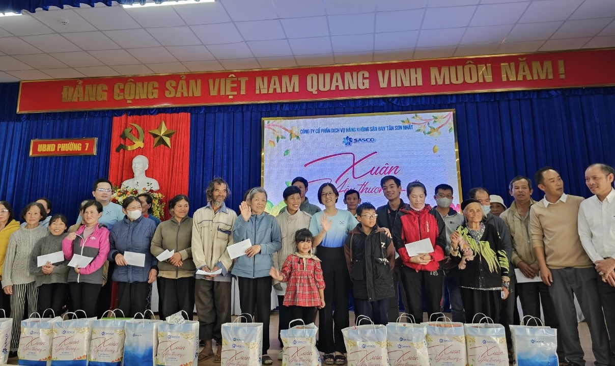 SASCO v&agrave; h&agrave;nh tr&igrave;nh "Xu&acirc;n y&ecirc;u thương" khắp mọi miền đất nước
- Ảnh 2.