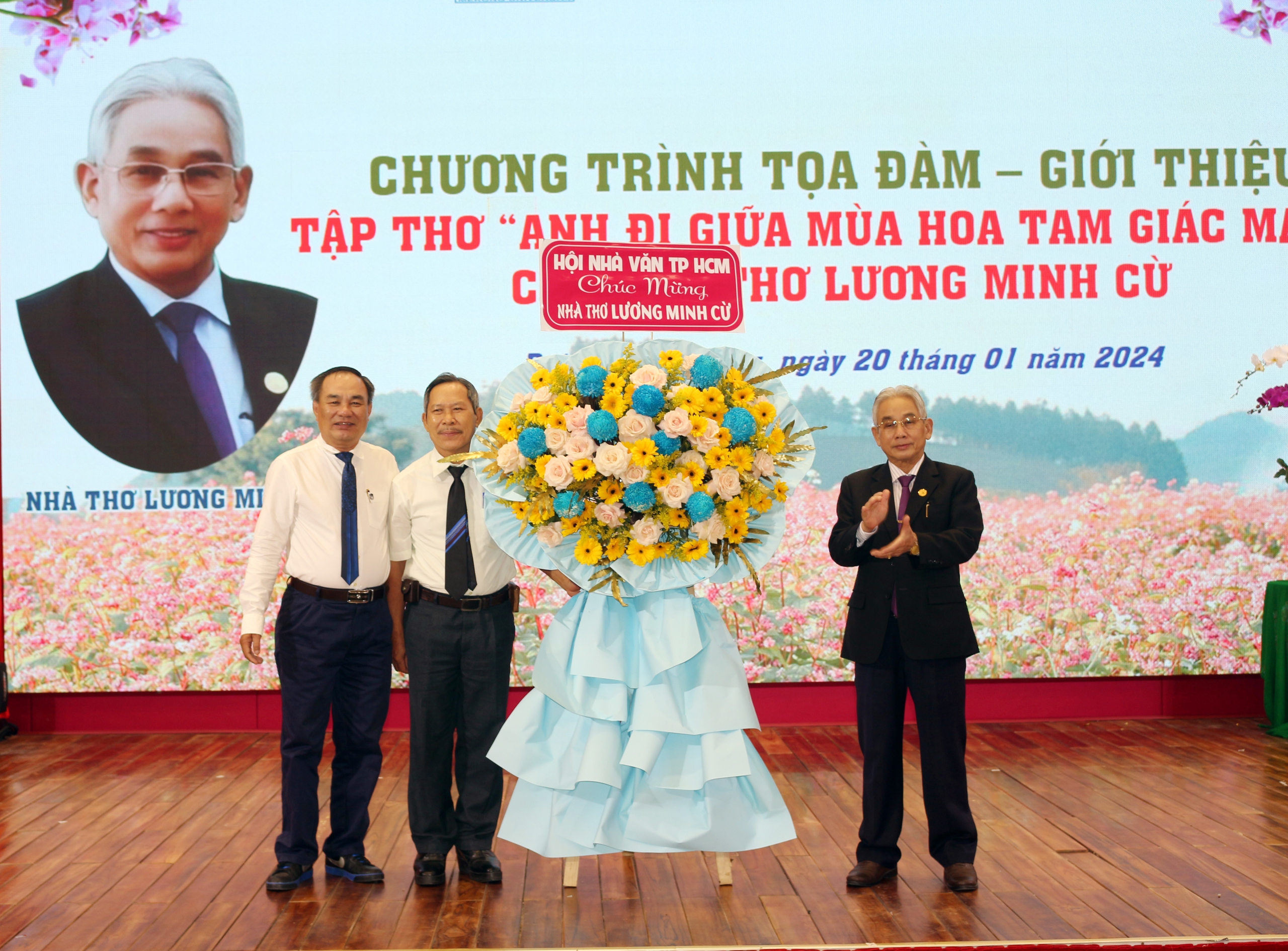 Tọa đ&agrave;m giới thiệu tập thơ của nh&agrave; thơ Lương Minh Cừ- Ảnh 4.