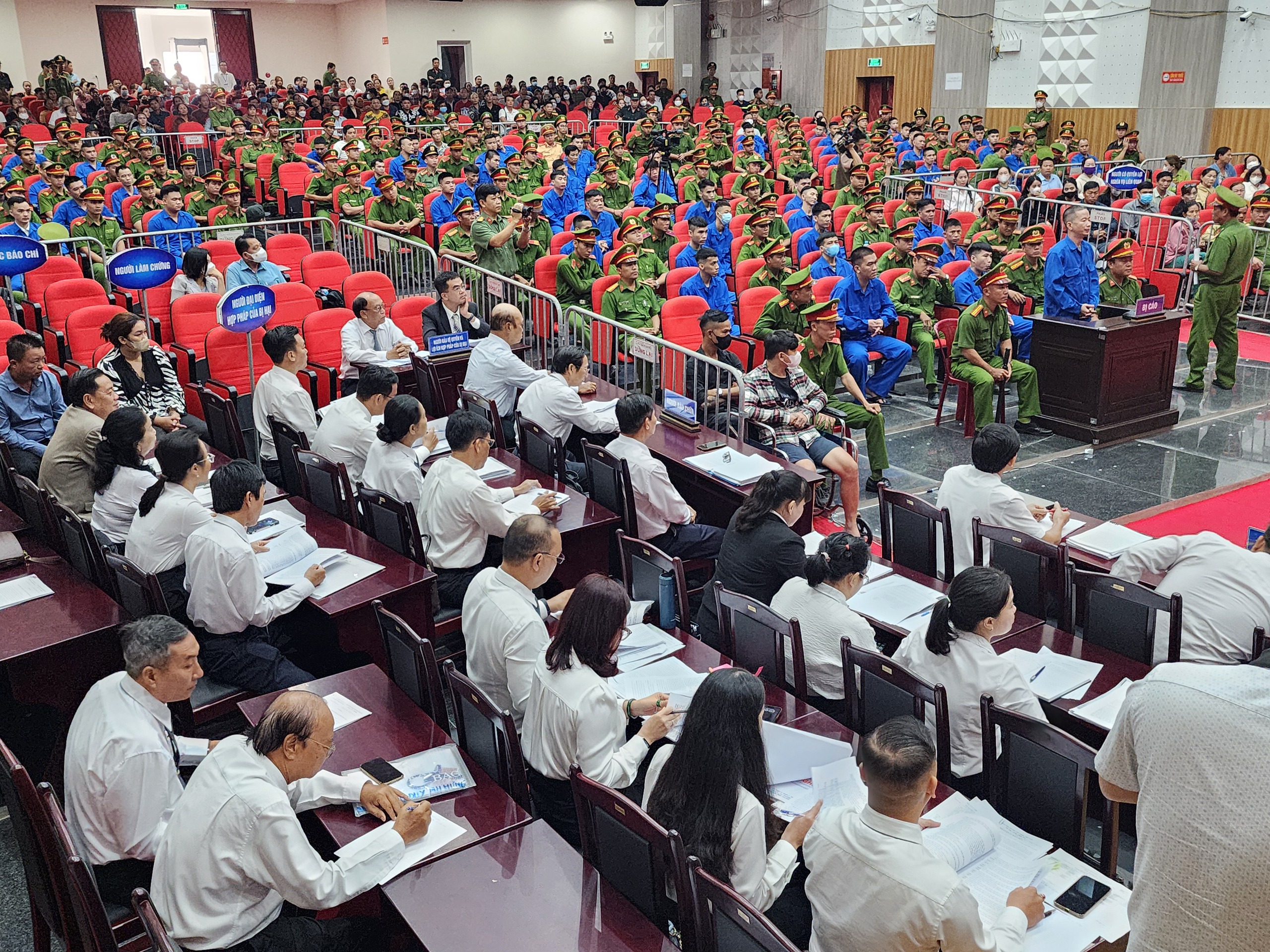 Đang x&eacute;t xử vụ giang hồ nổ s&uacute;ng l&agrave;m 8 người thương vong ở Ph&uacute; Quốc- Ảnh 2.